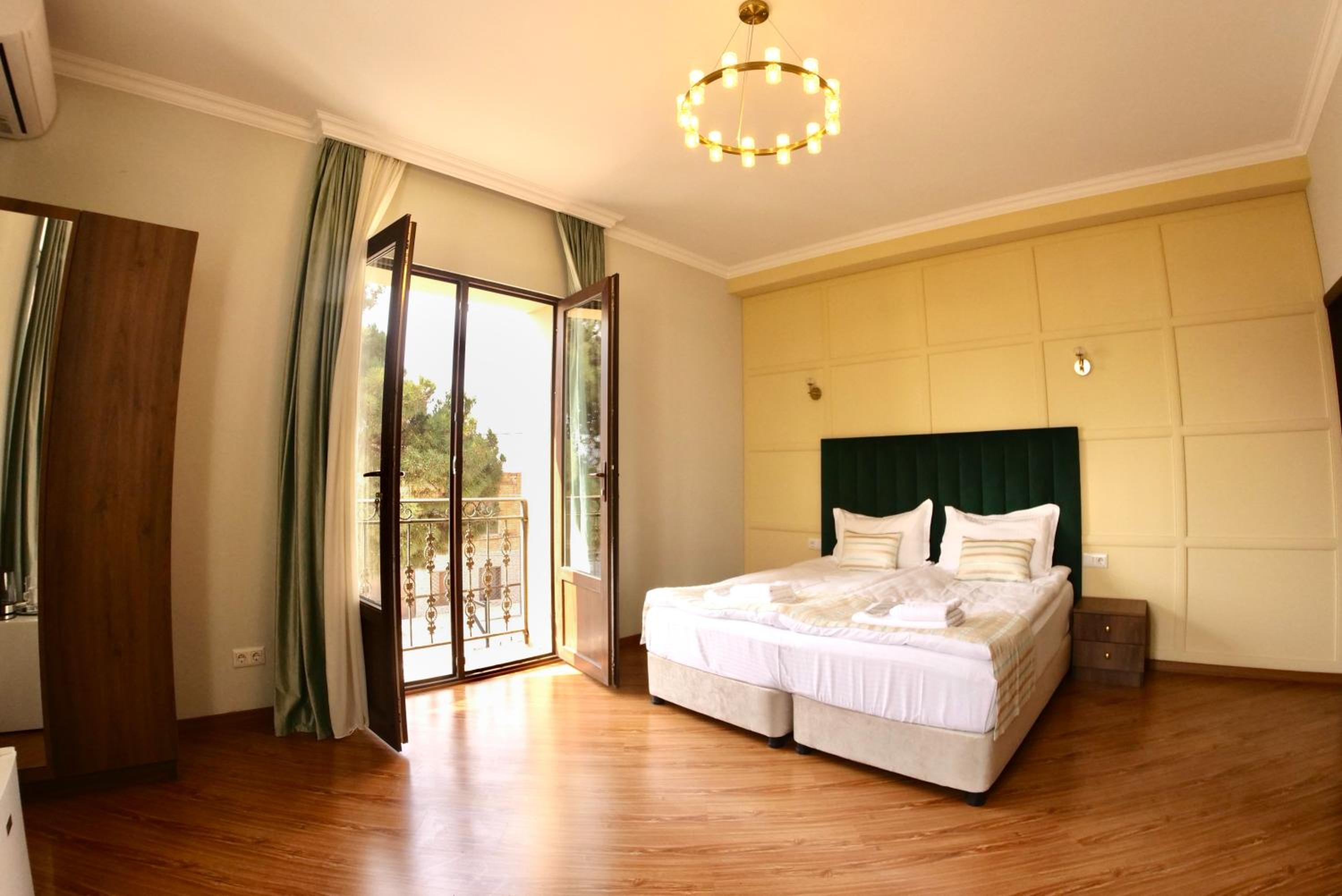 Triple Room - Photo 7