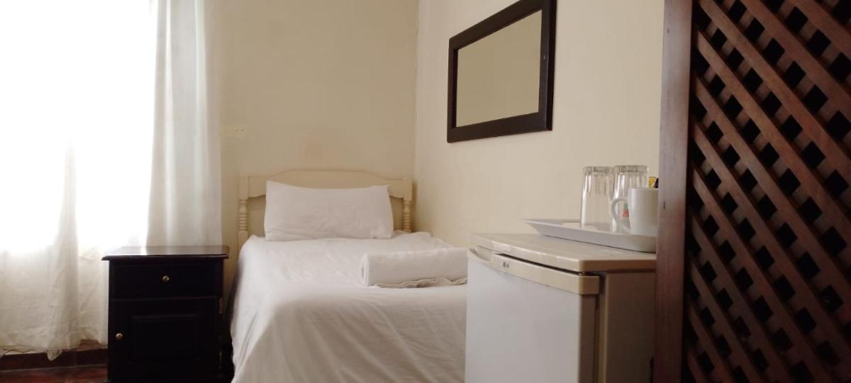 Classic Triple Room photo 3