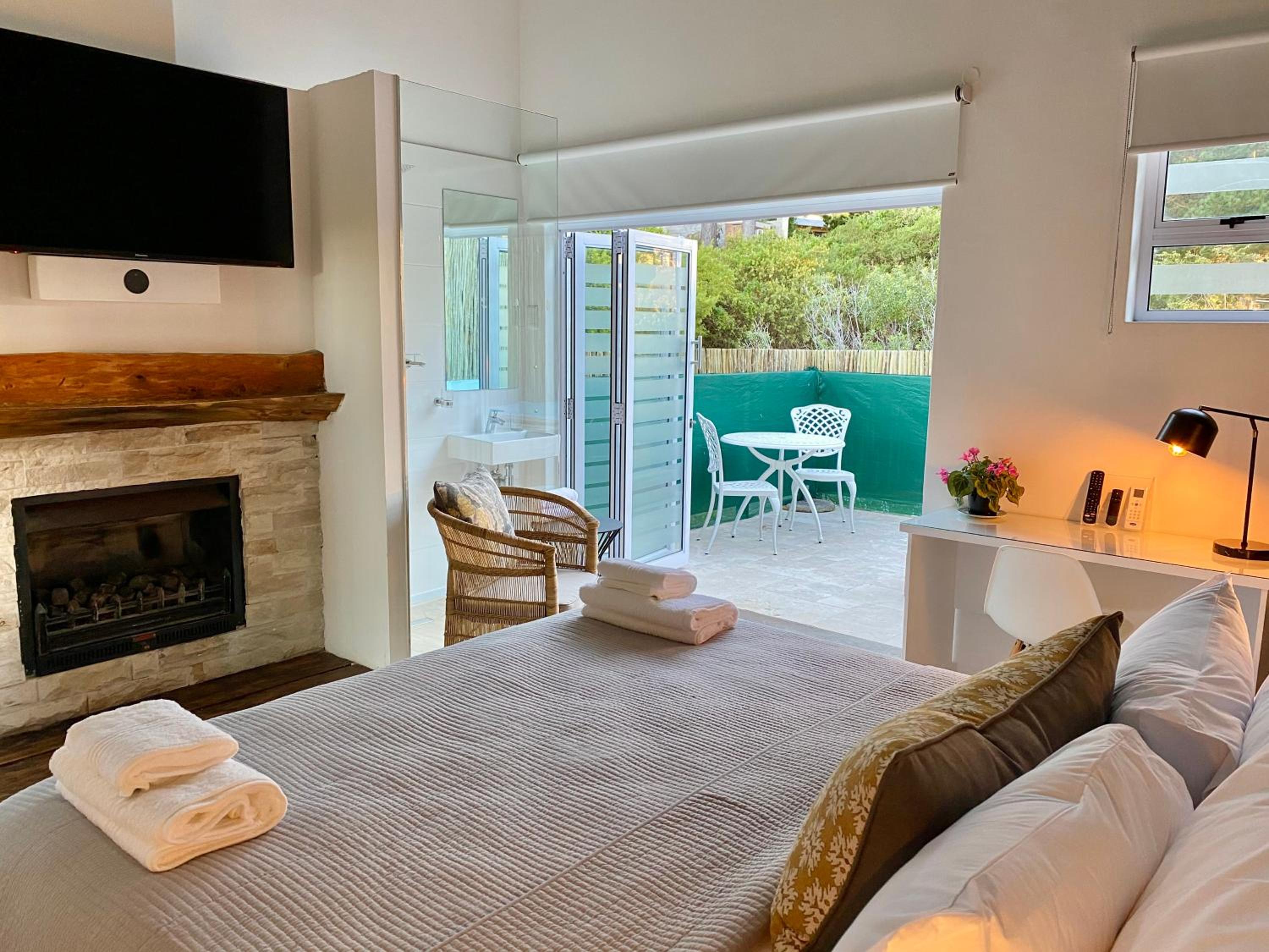 Luxury Mountain Facing Room photo 2