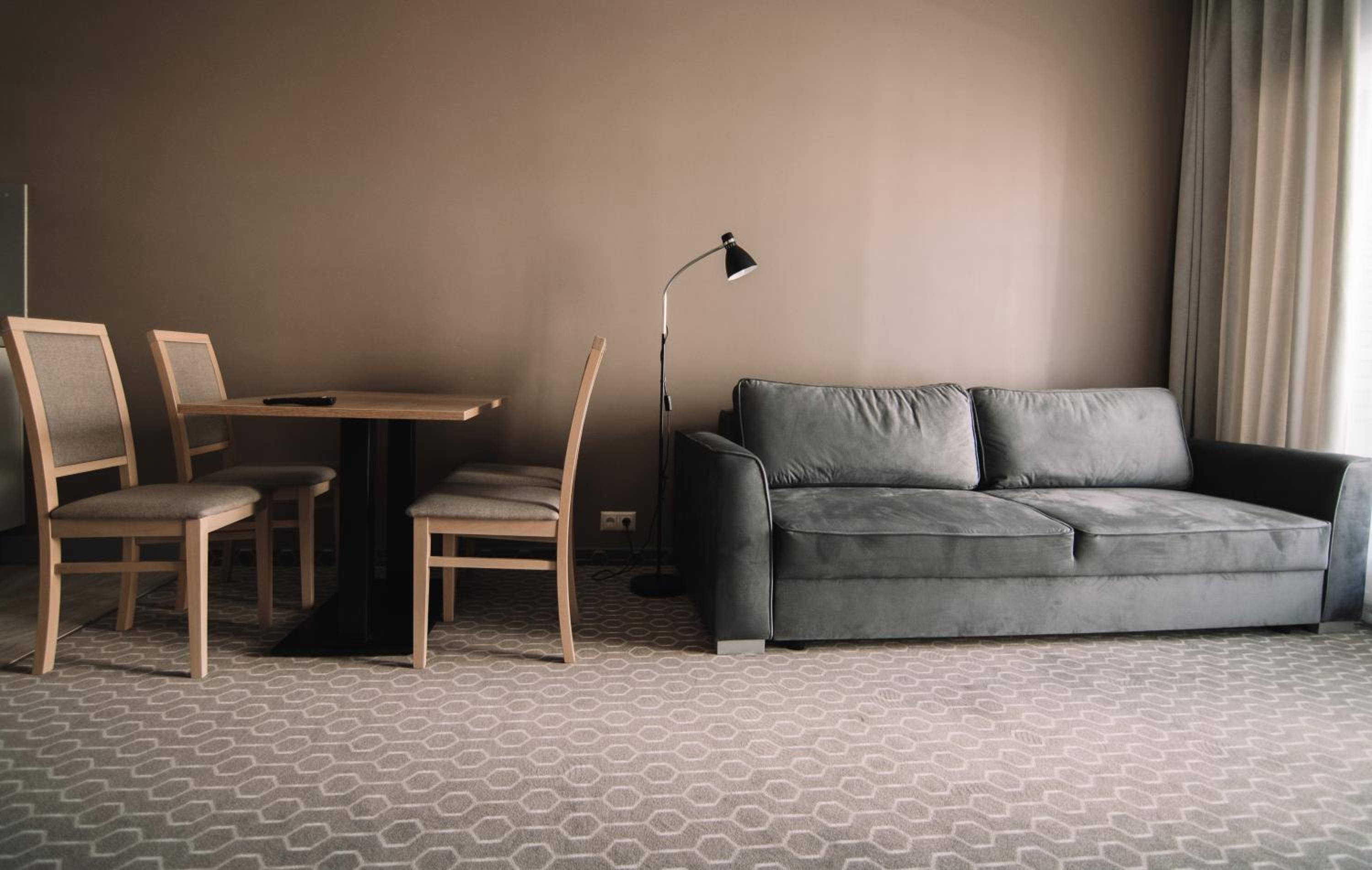 Apartment with Terrace - Photo 5