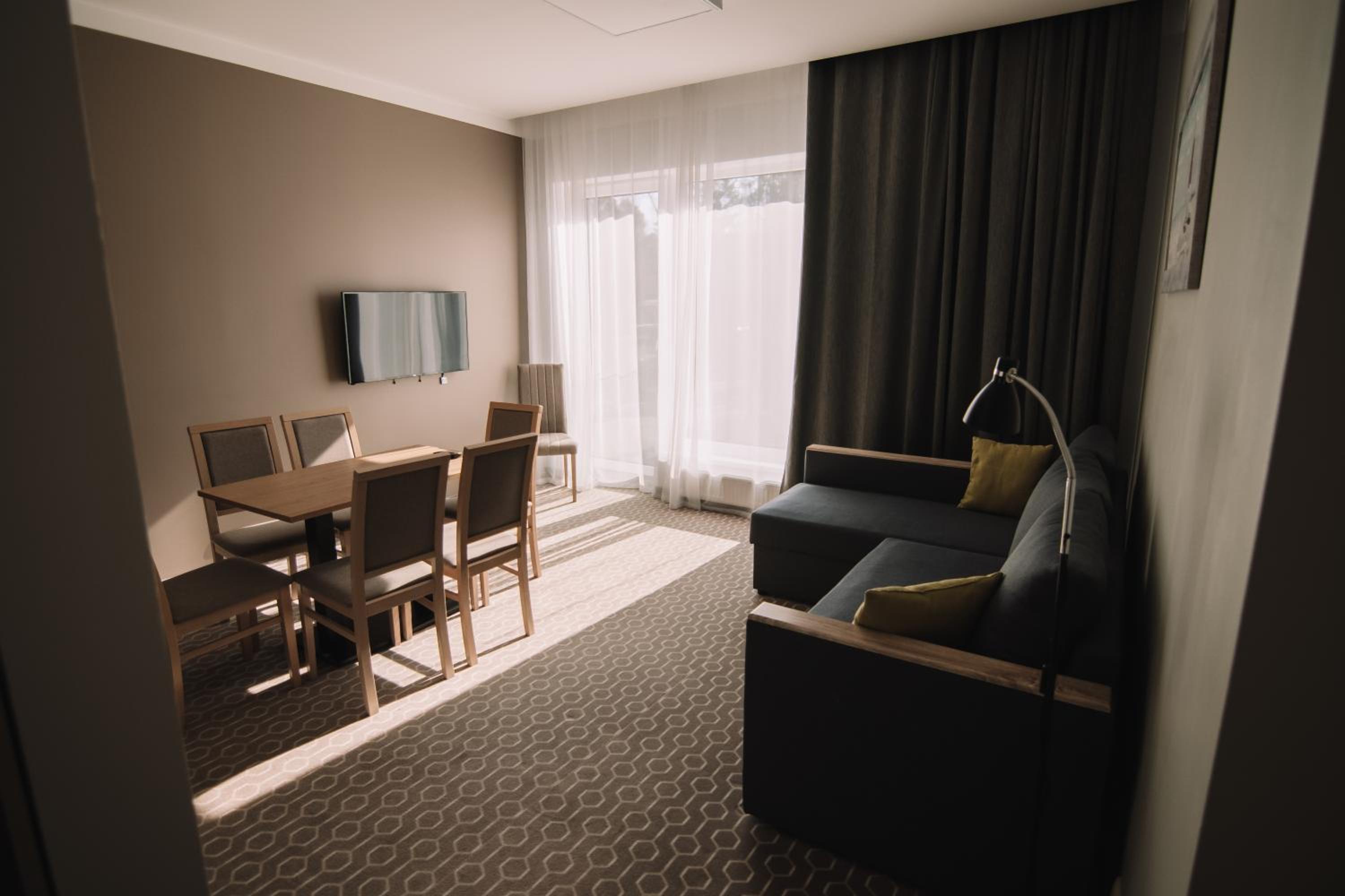 Two-Bedroom Apartment - Photo 2