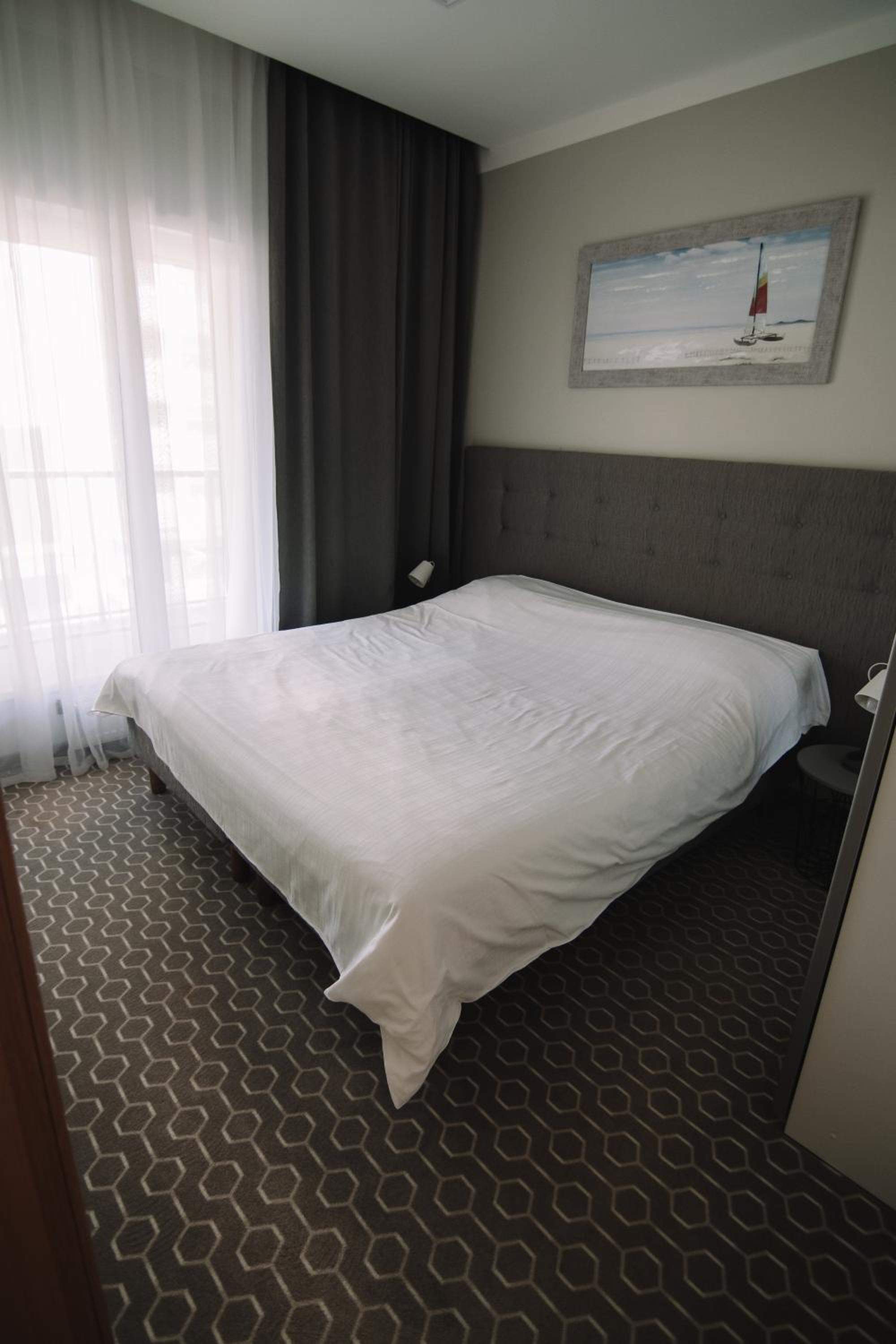 Two-Bedroom Apartment - Photo 6