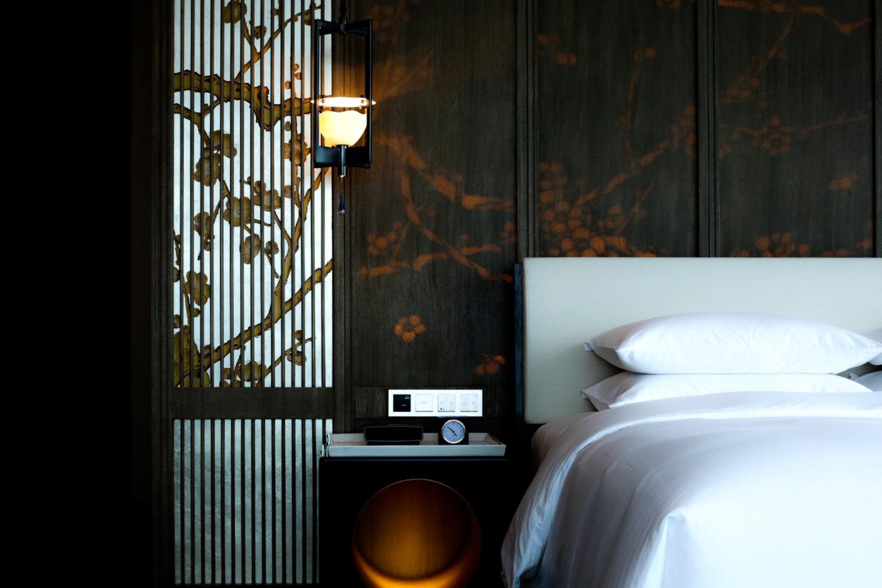 King Room with Mountain View photo 2