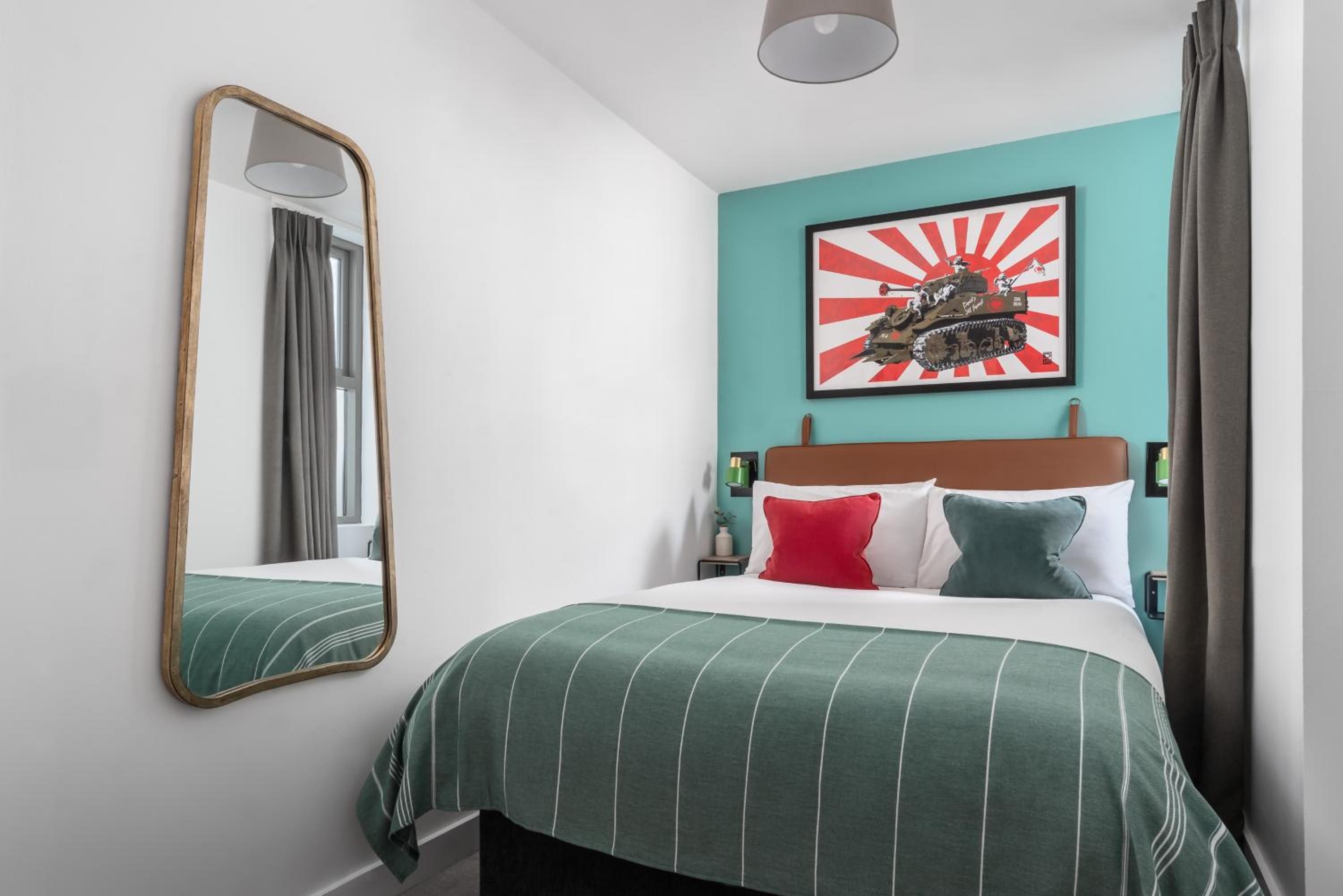 Executive One Bedroom Suite - Photo 12