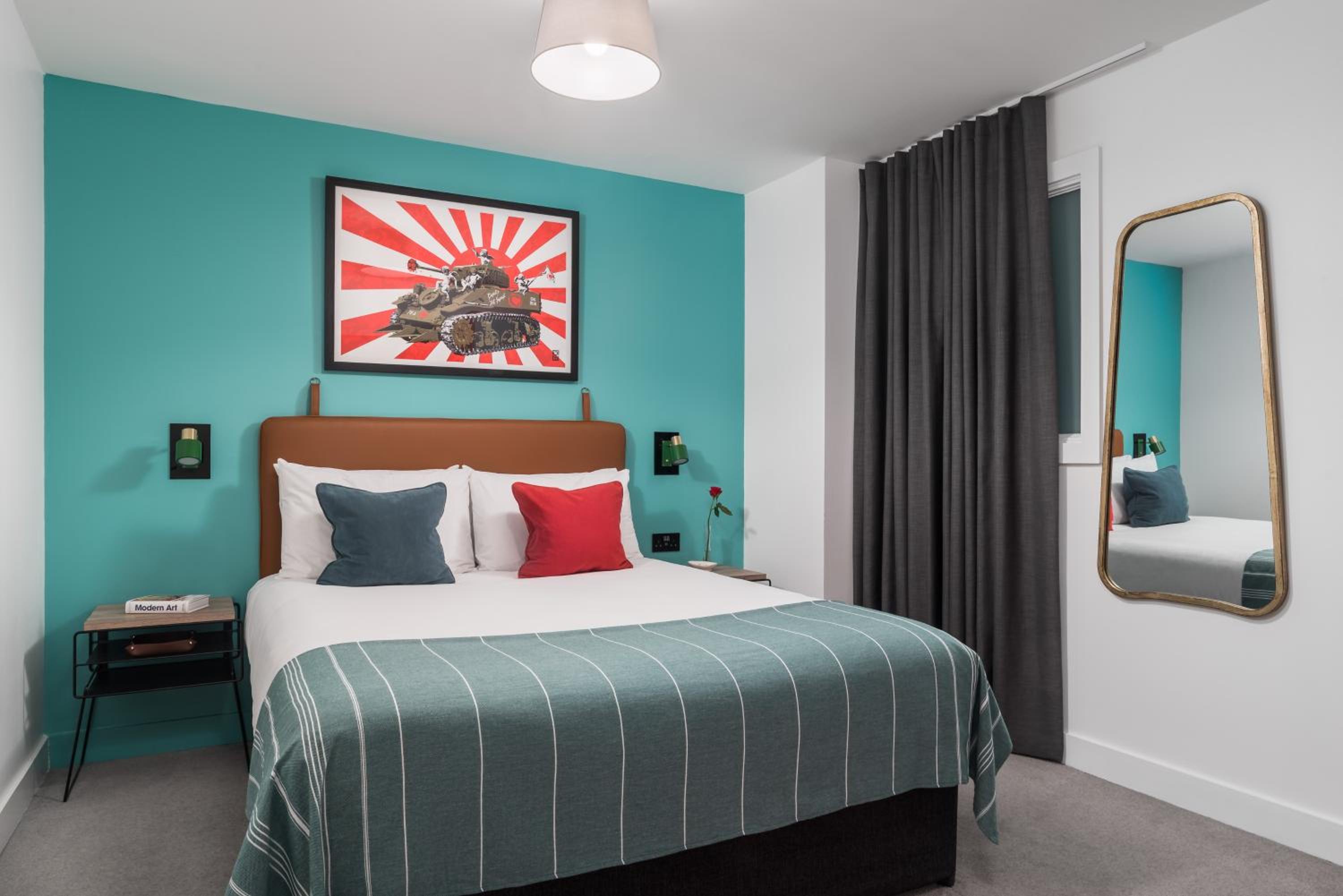 Executive One Bedroom Suite - Photo 14