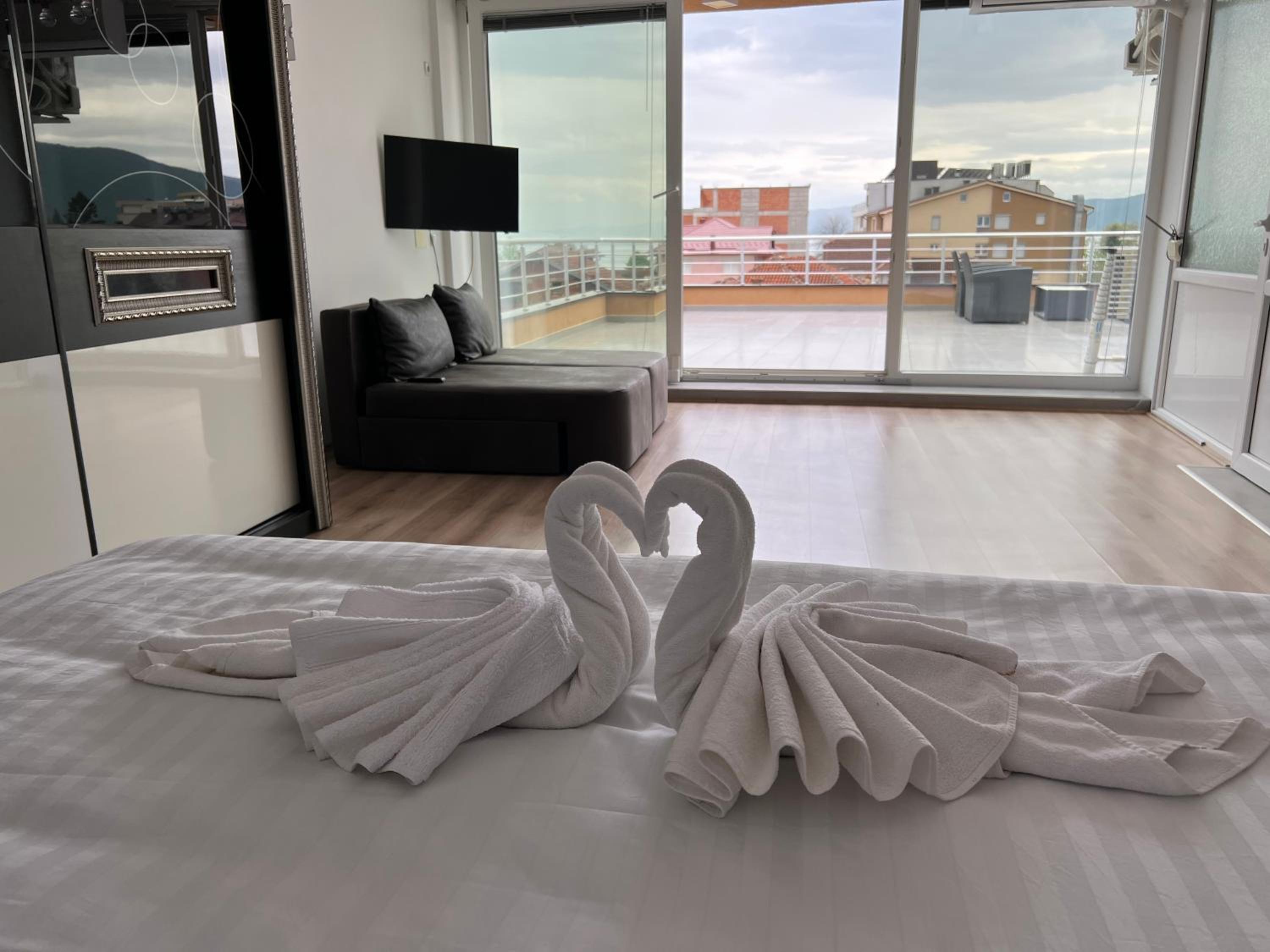 Apartment with Terrace photo 3