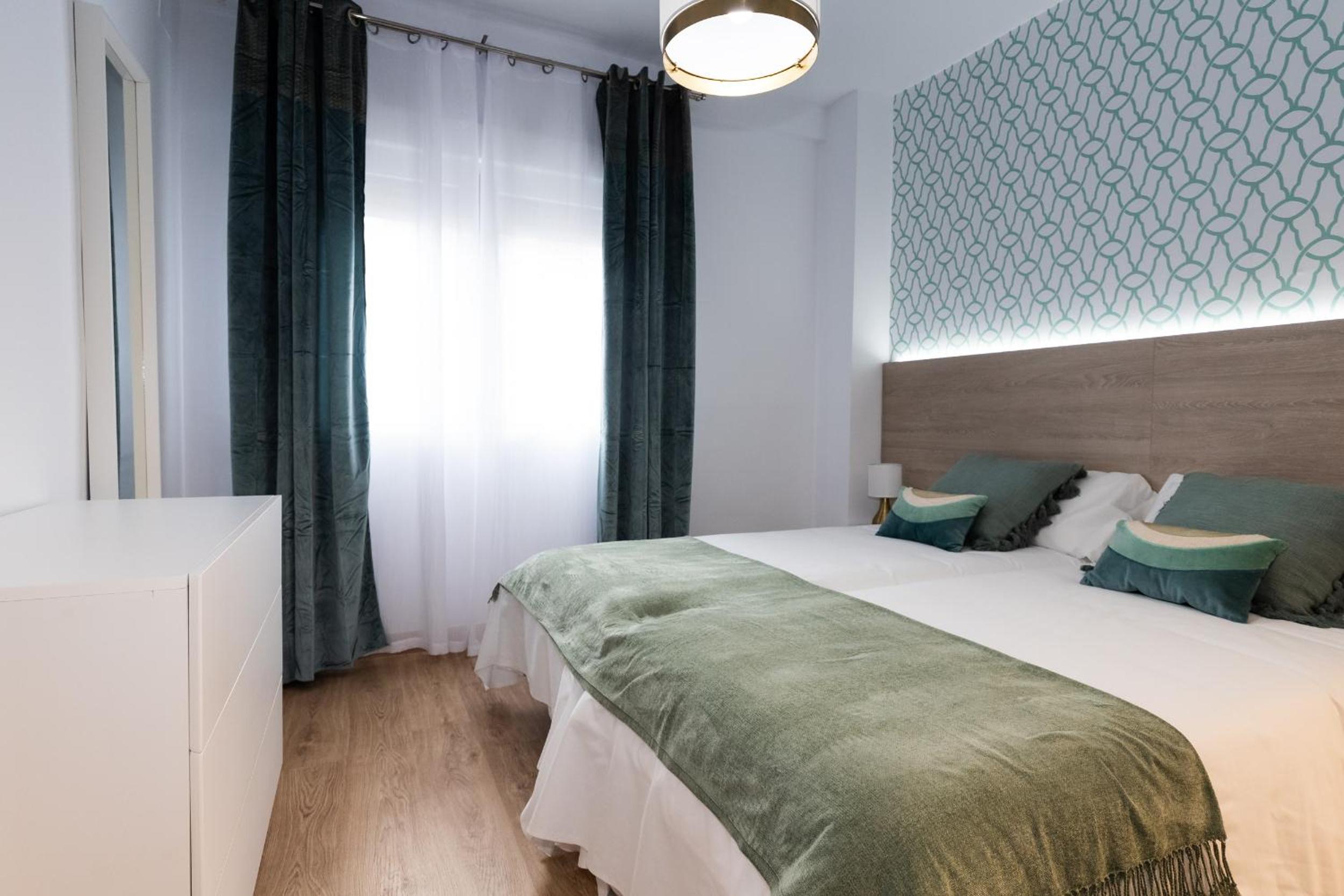 Apartamento con Balcón