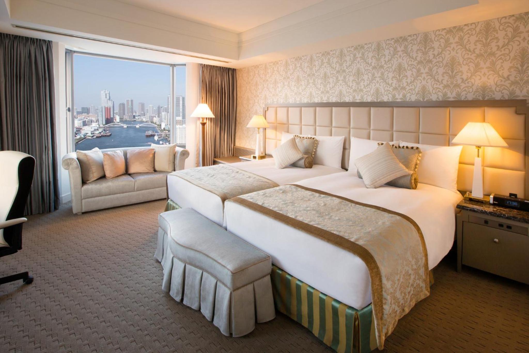 Classic Twin Room Club Lounge Access with River View