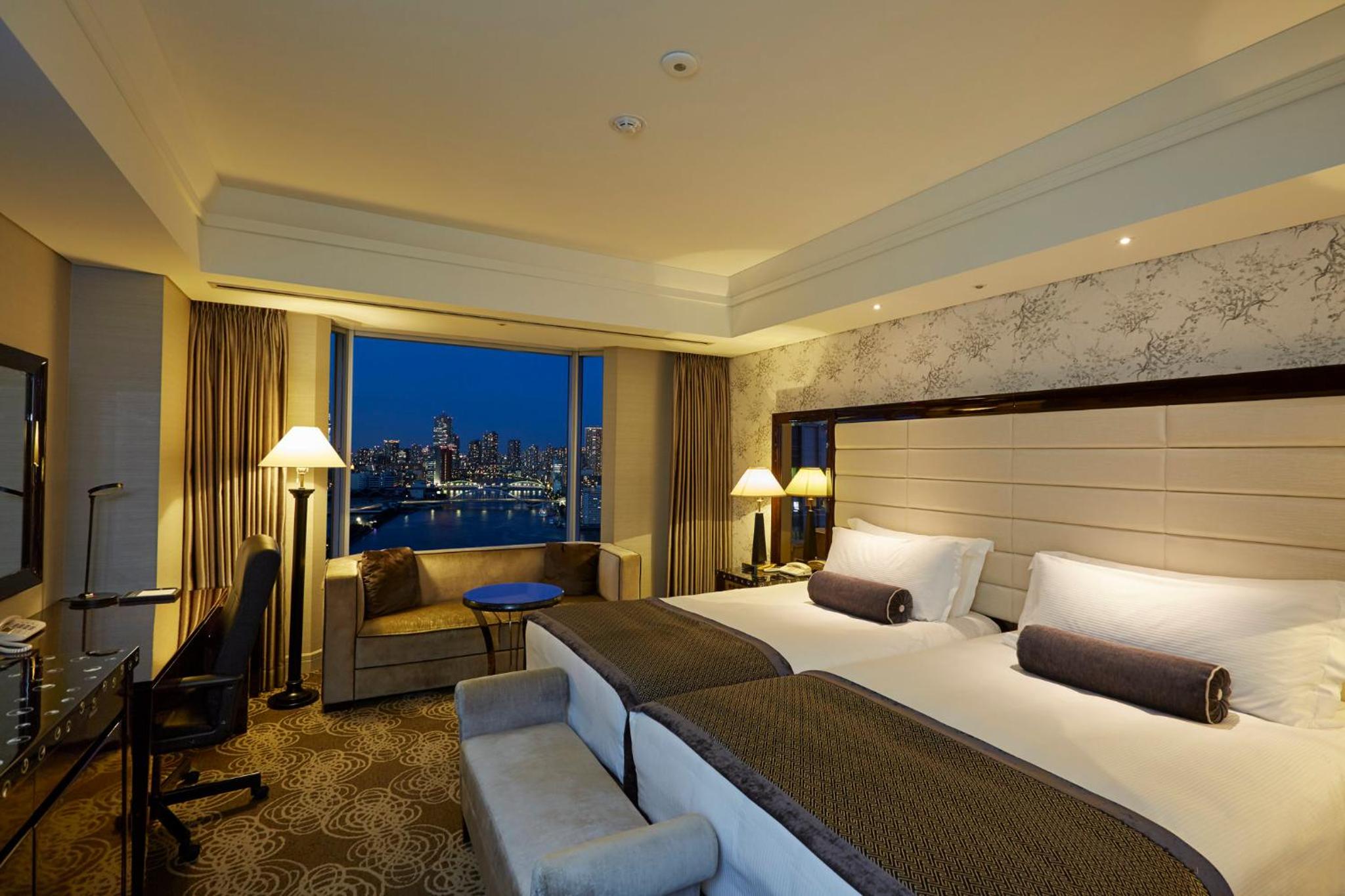 Classic Twin Room Club Lounge Access With River View