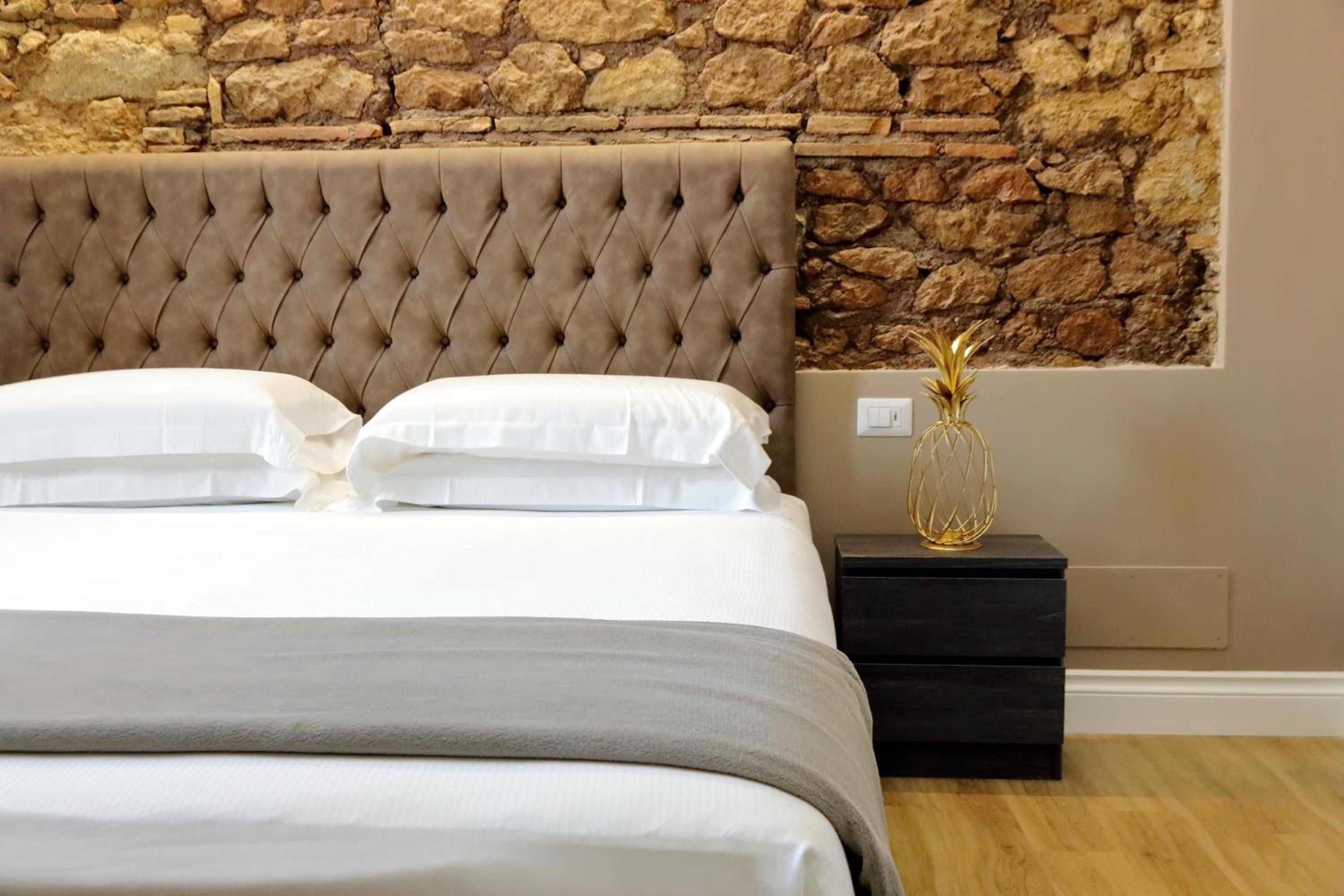 Deluxe Junior Suite - Photo 37