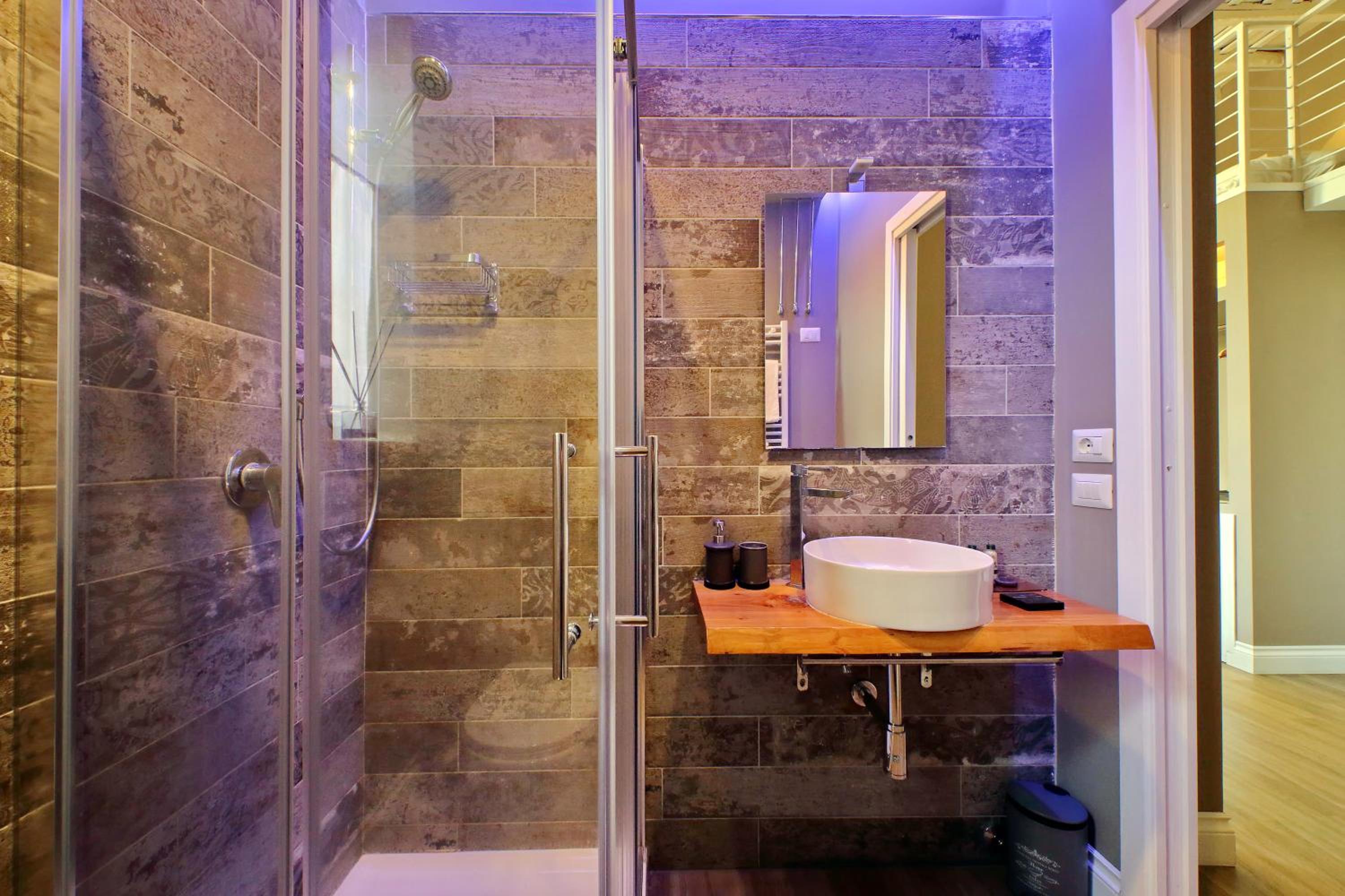 Deluxe Junior Suite - Photo 44