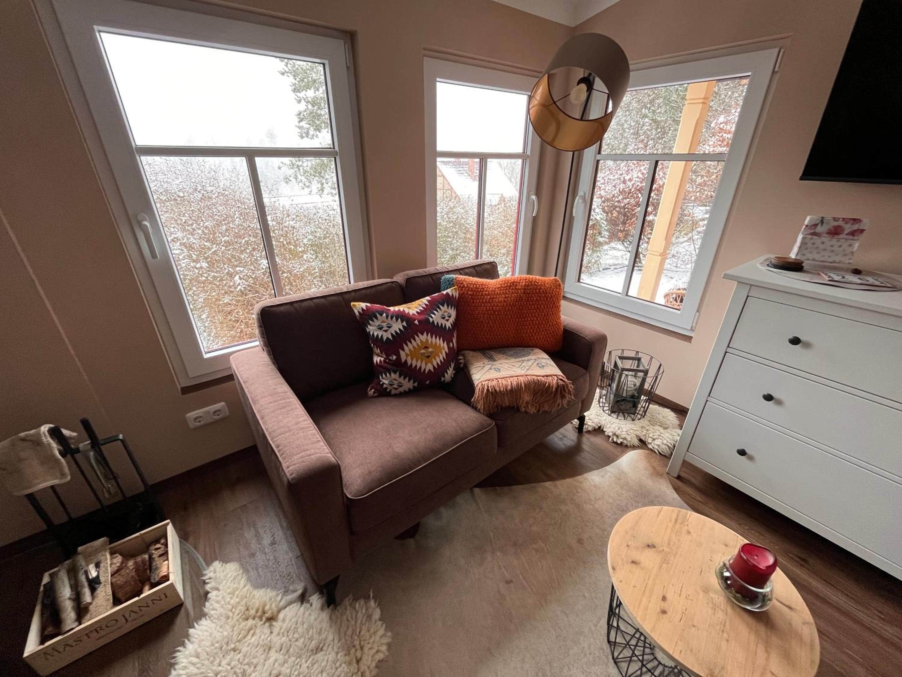 One-Bedroom House photo 1