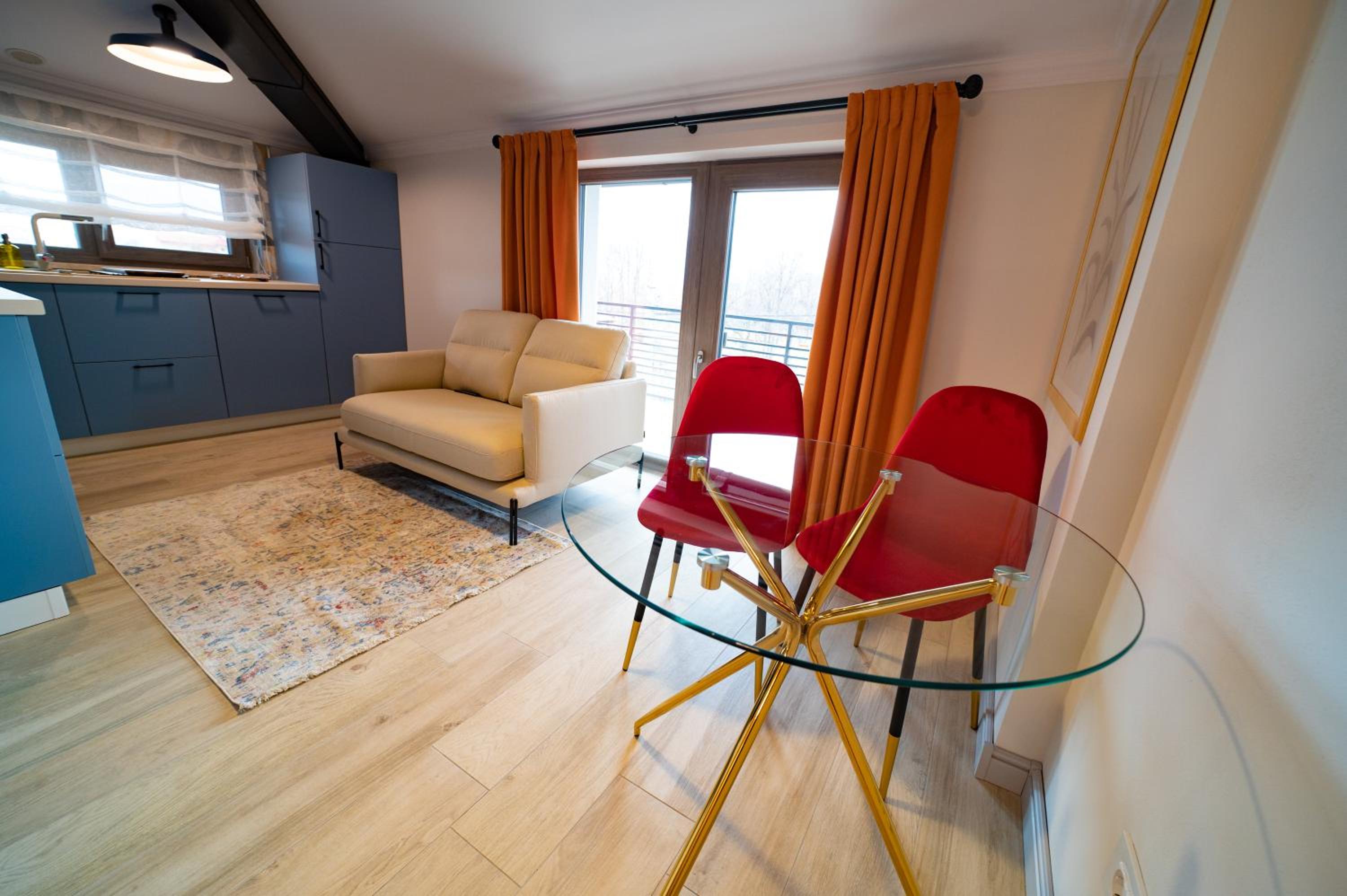 One-Bedroom Apartment - Photo 9
