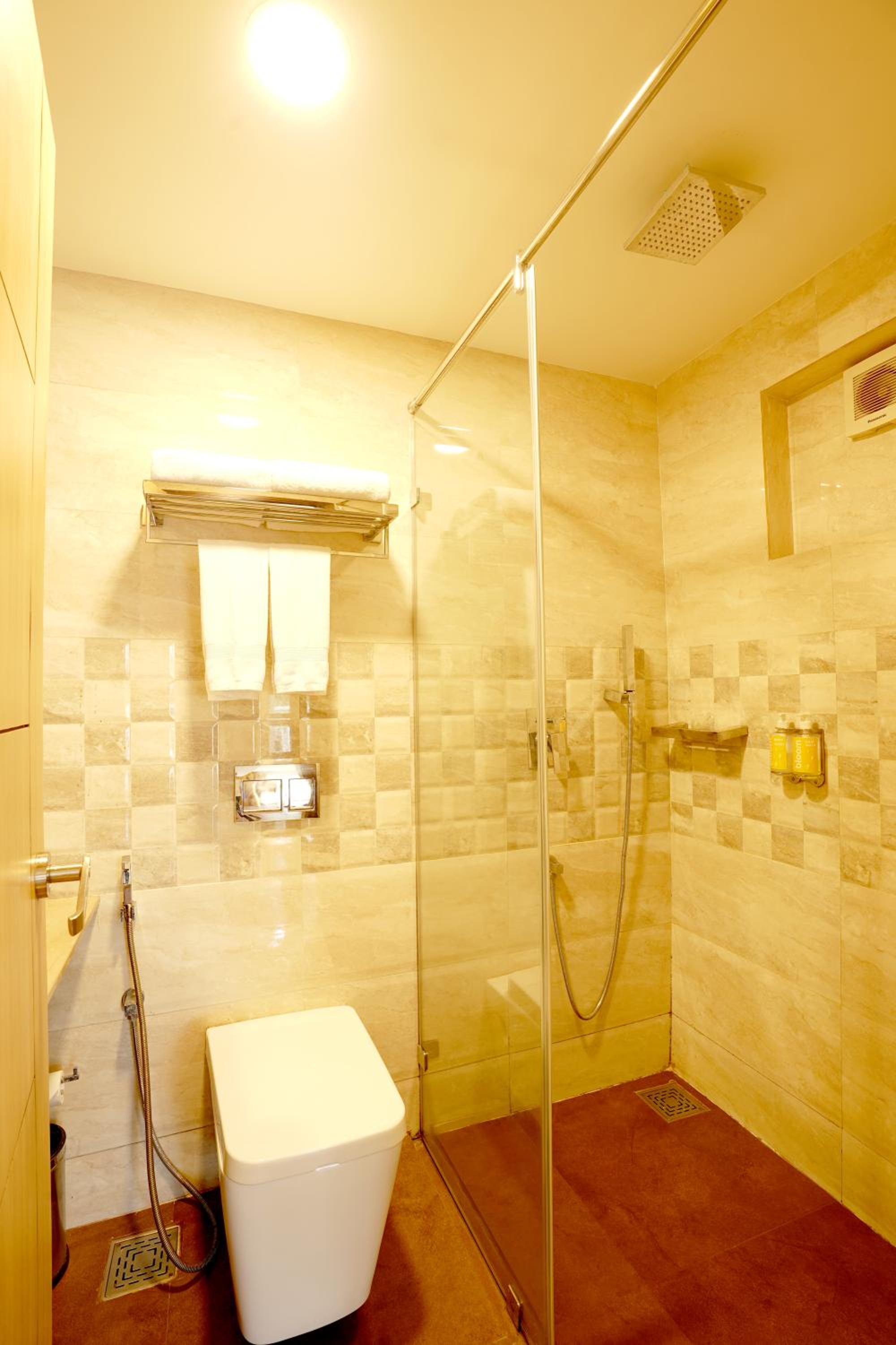Superior King Room - Photo 2