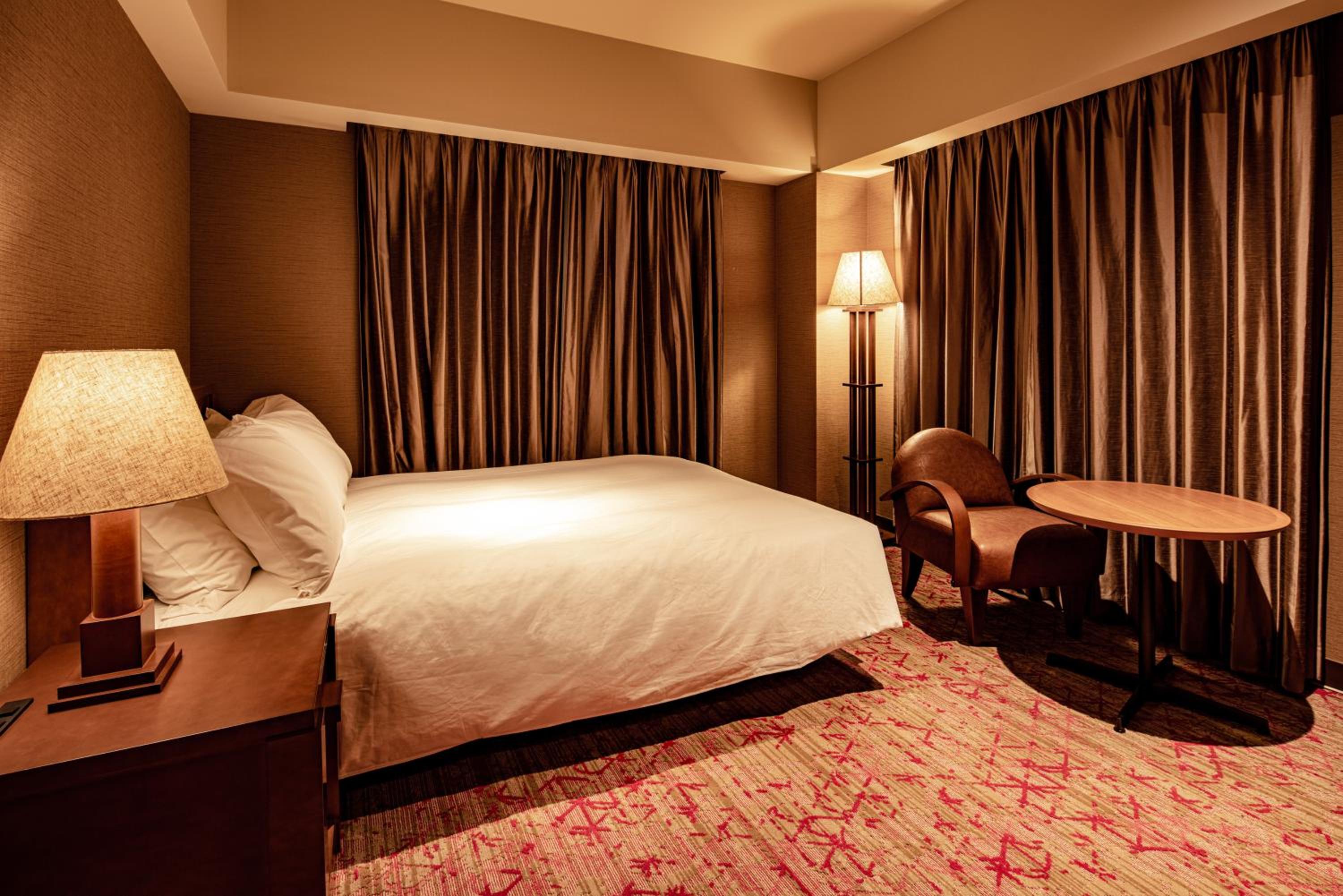Moderate Double Room (Chapter 2) - Non-Smoking - Photo 4
