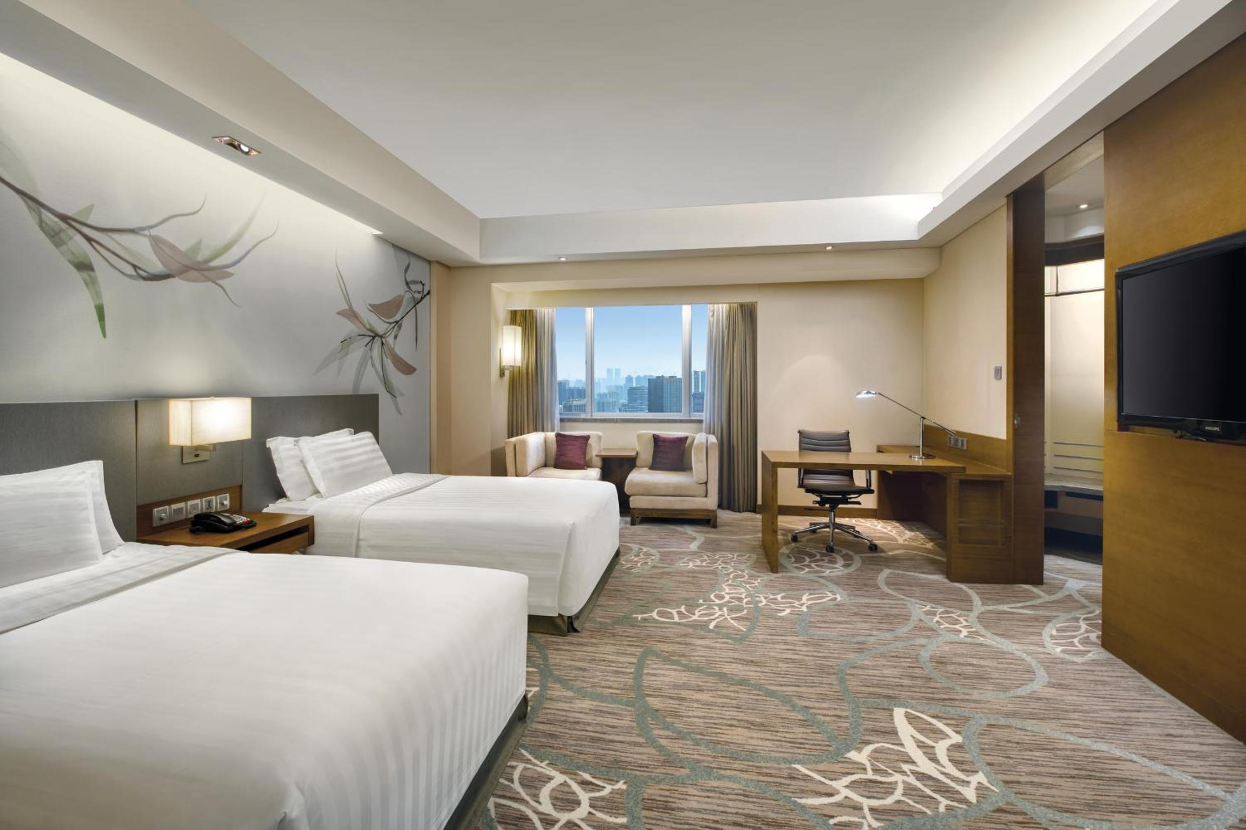 Premium Twin Room with City View - Lounge Access
