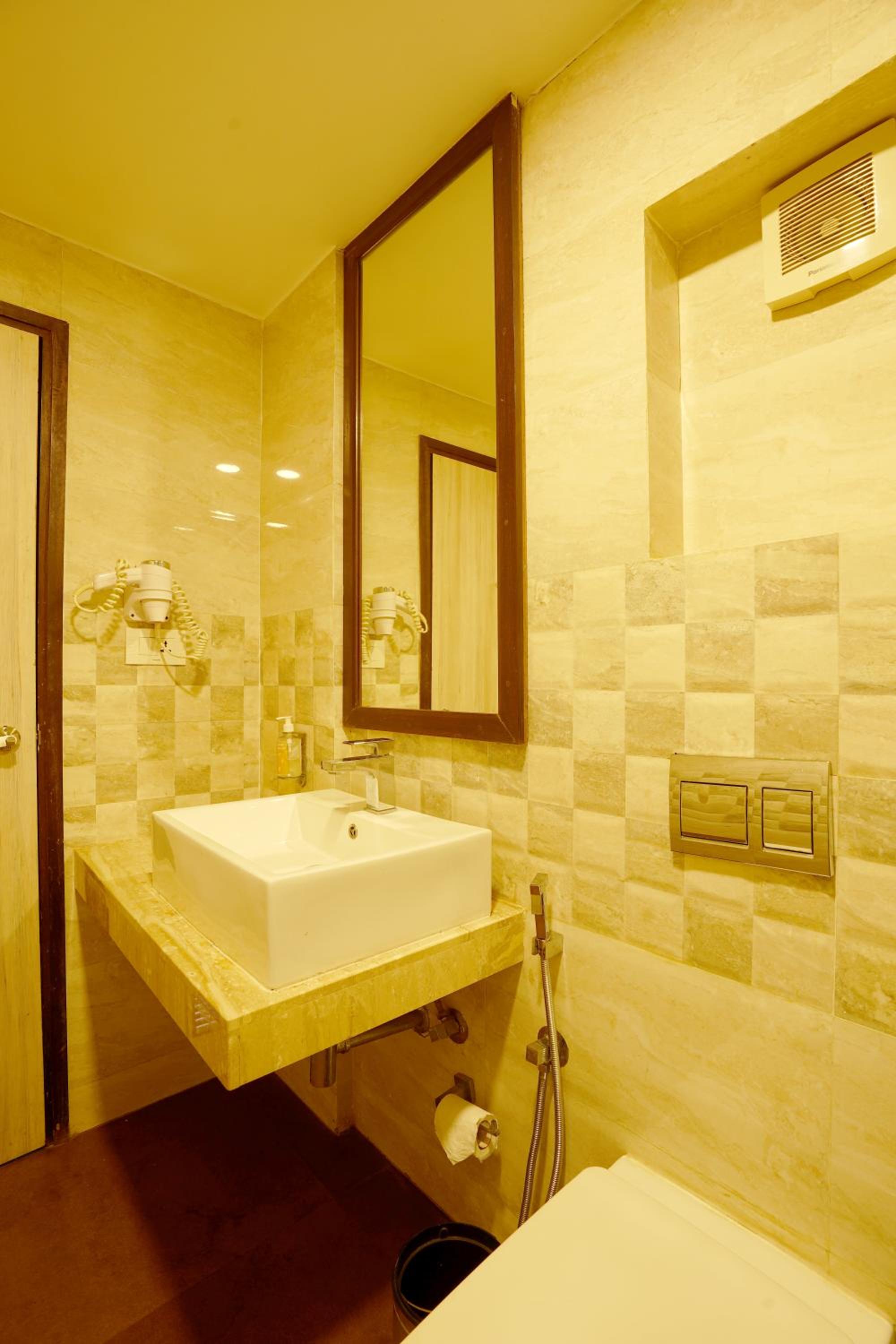 Superior Twin Room - Photo 4