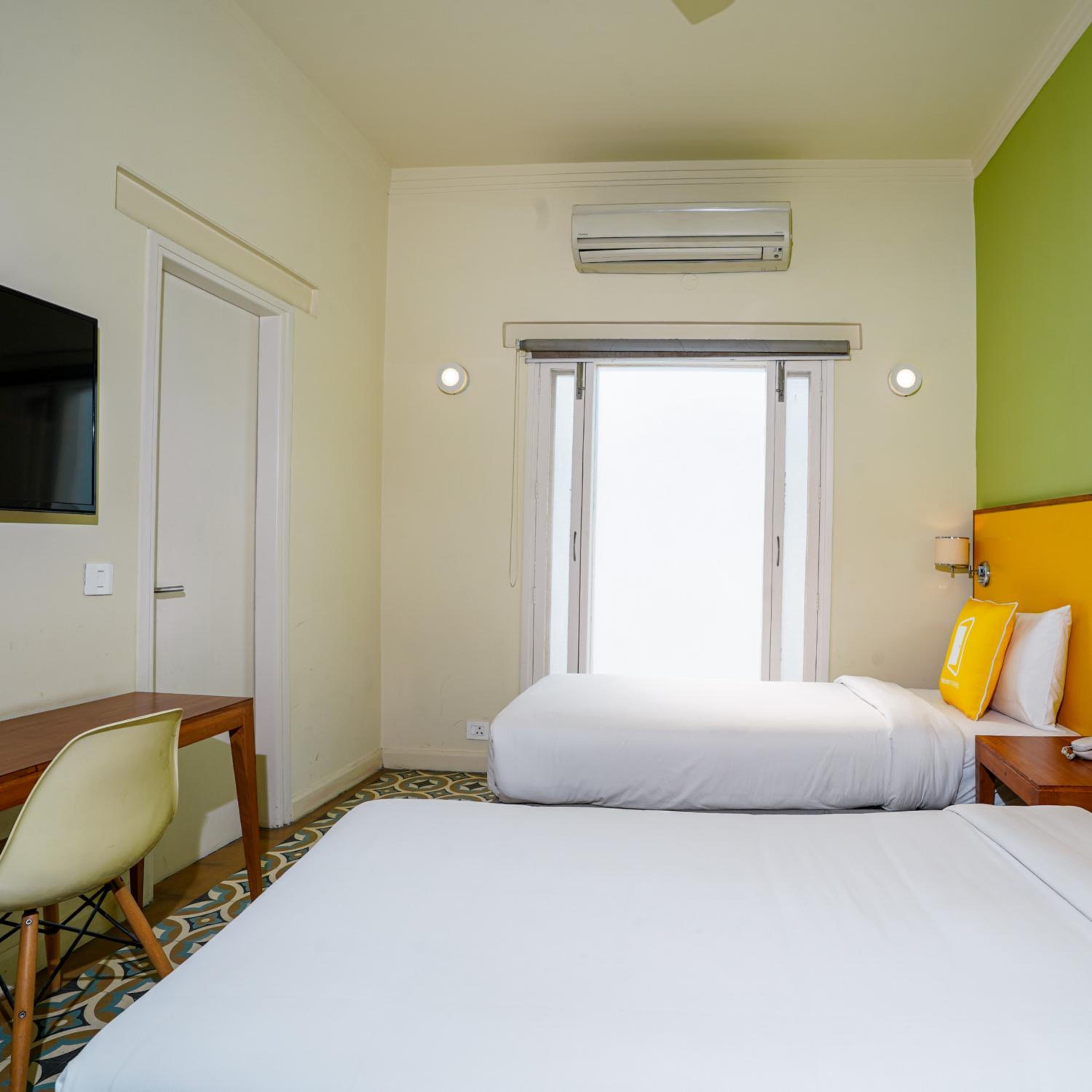 Deluxe Twin Room - Photo 3