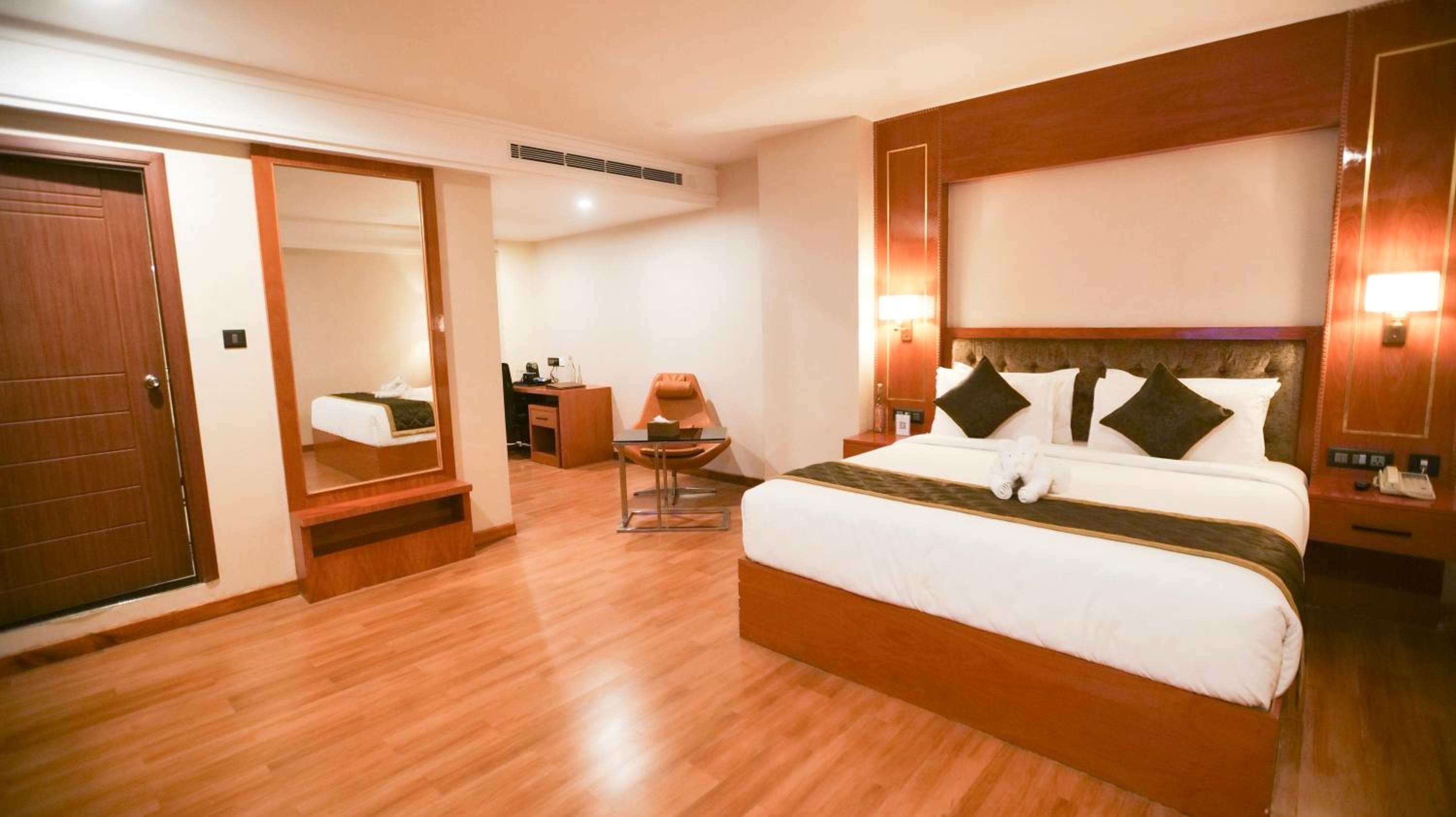 Deluxe King Room