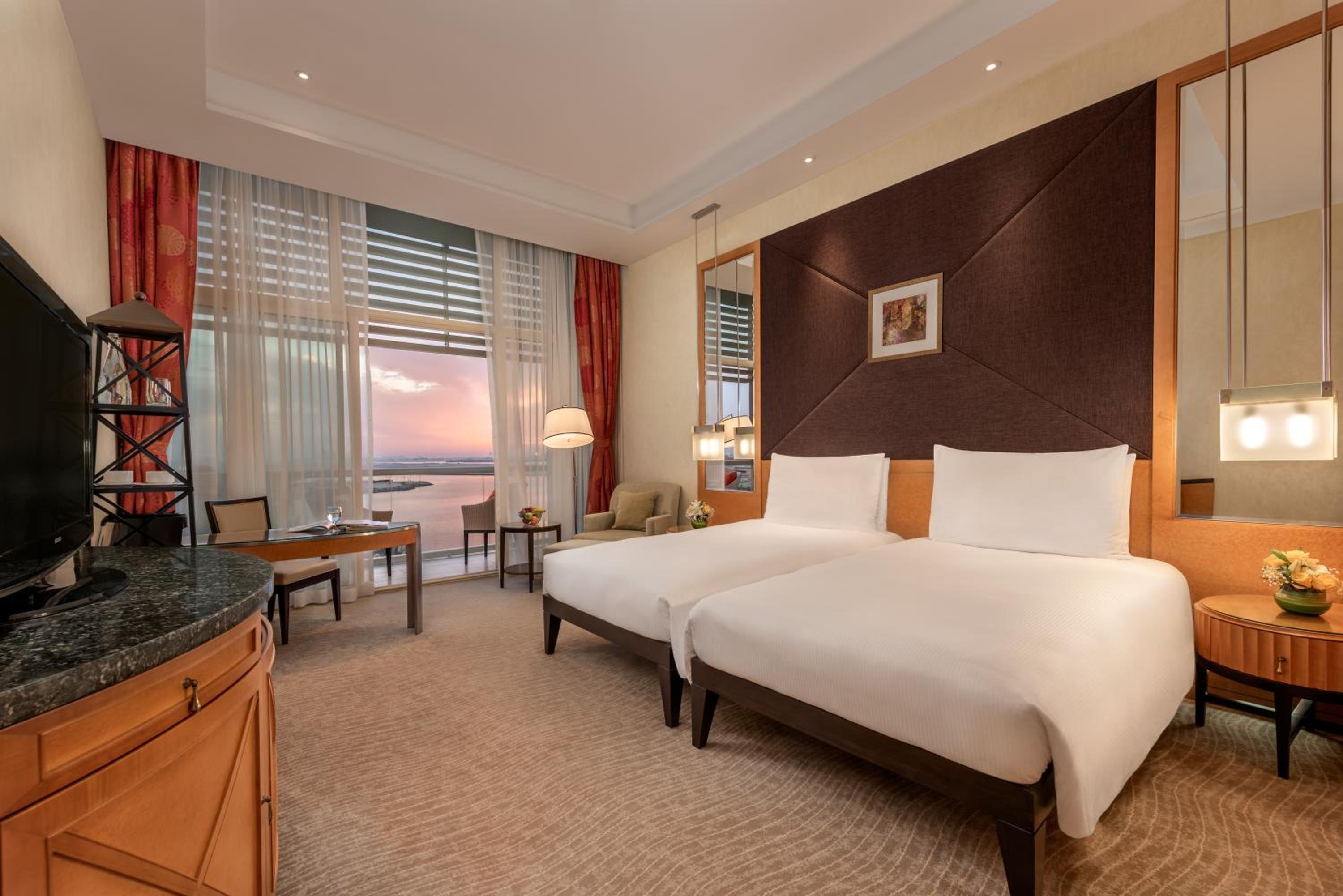 Deluxe Gulf View Room Twin– Free daily shuttle bus to Yas attractions, Yas Mall and Grand Mosque