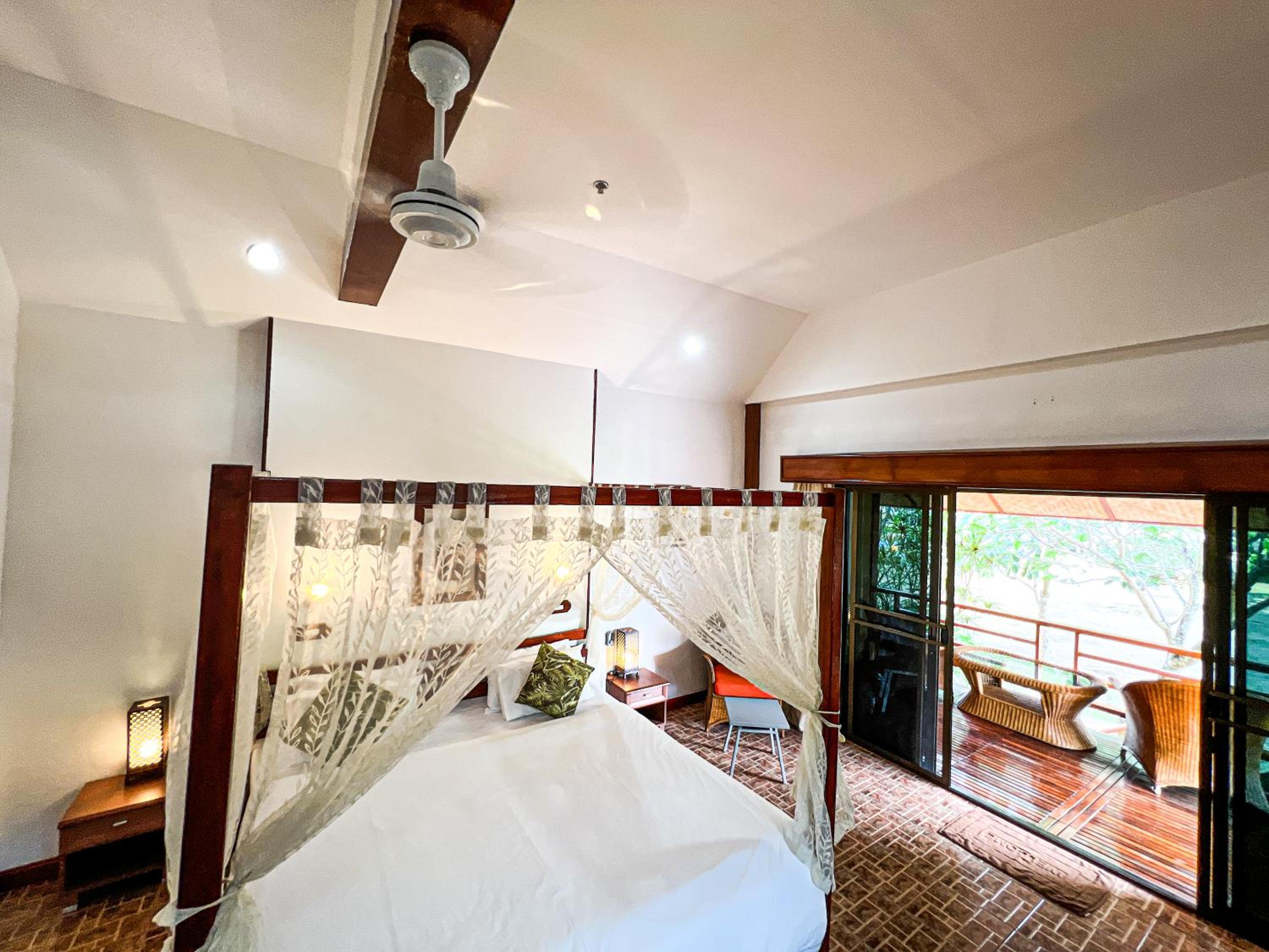 Superior Bungalow Villa photo 2