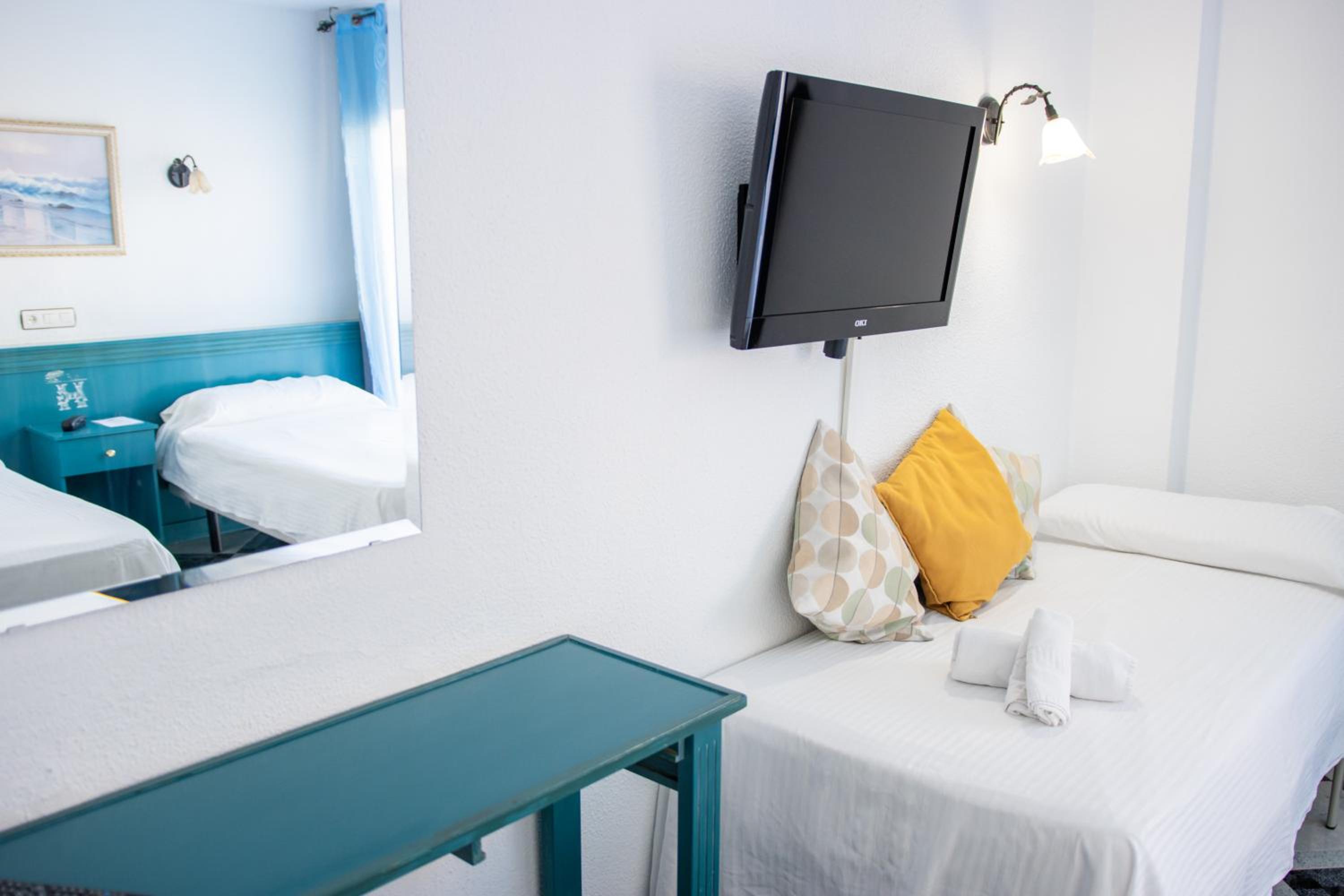 Triple Room - Photo 1