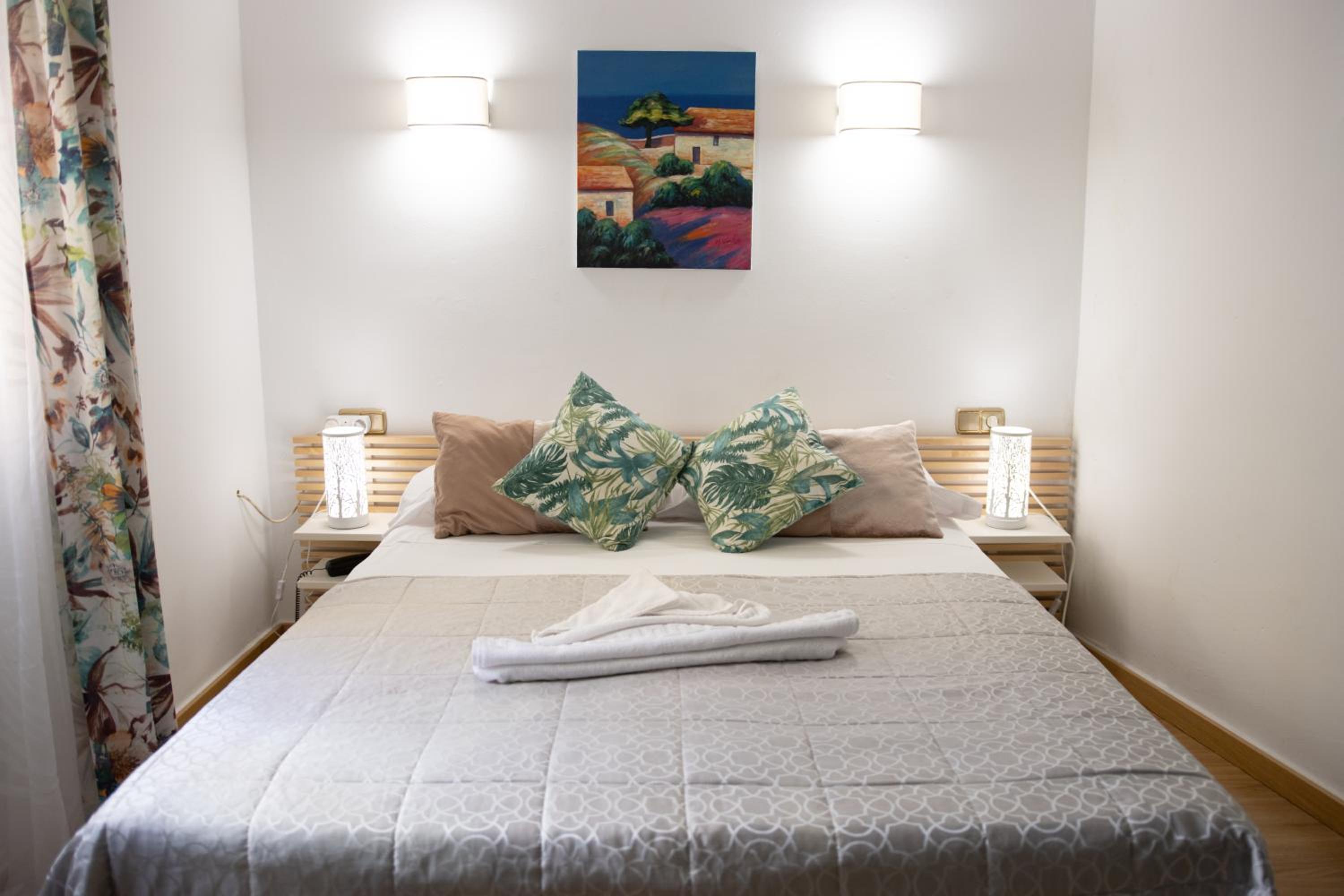 Superior Double Room with Spa Bath photo 3