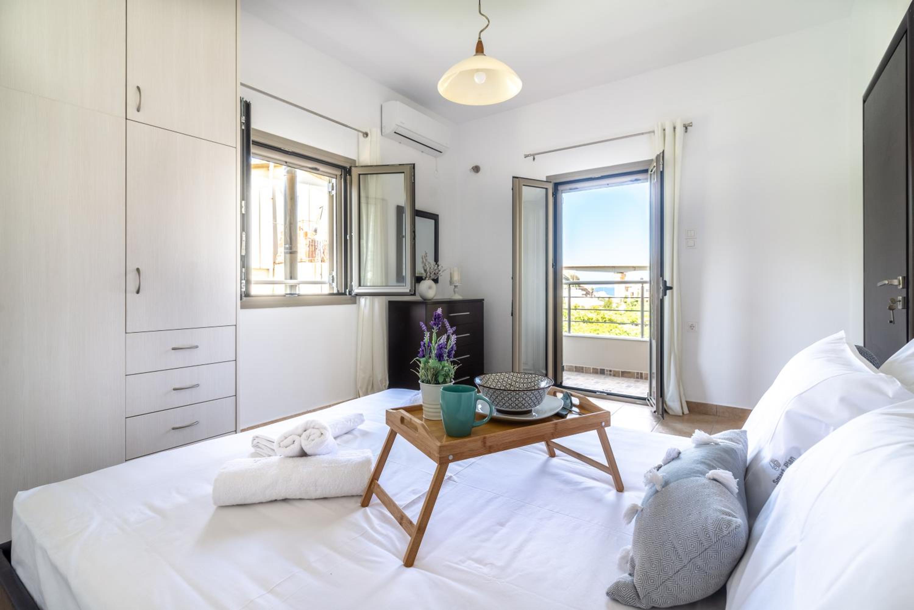 One-Bedroom House photo 2