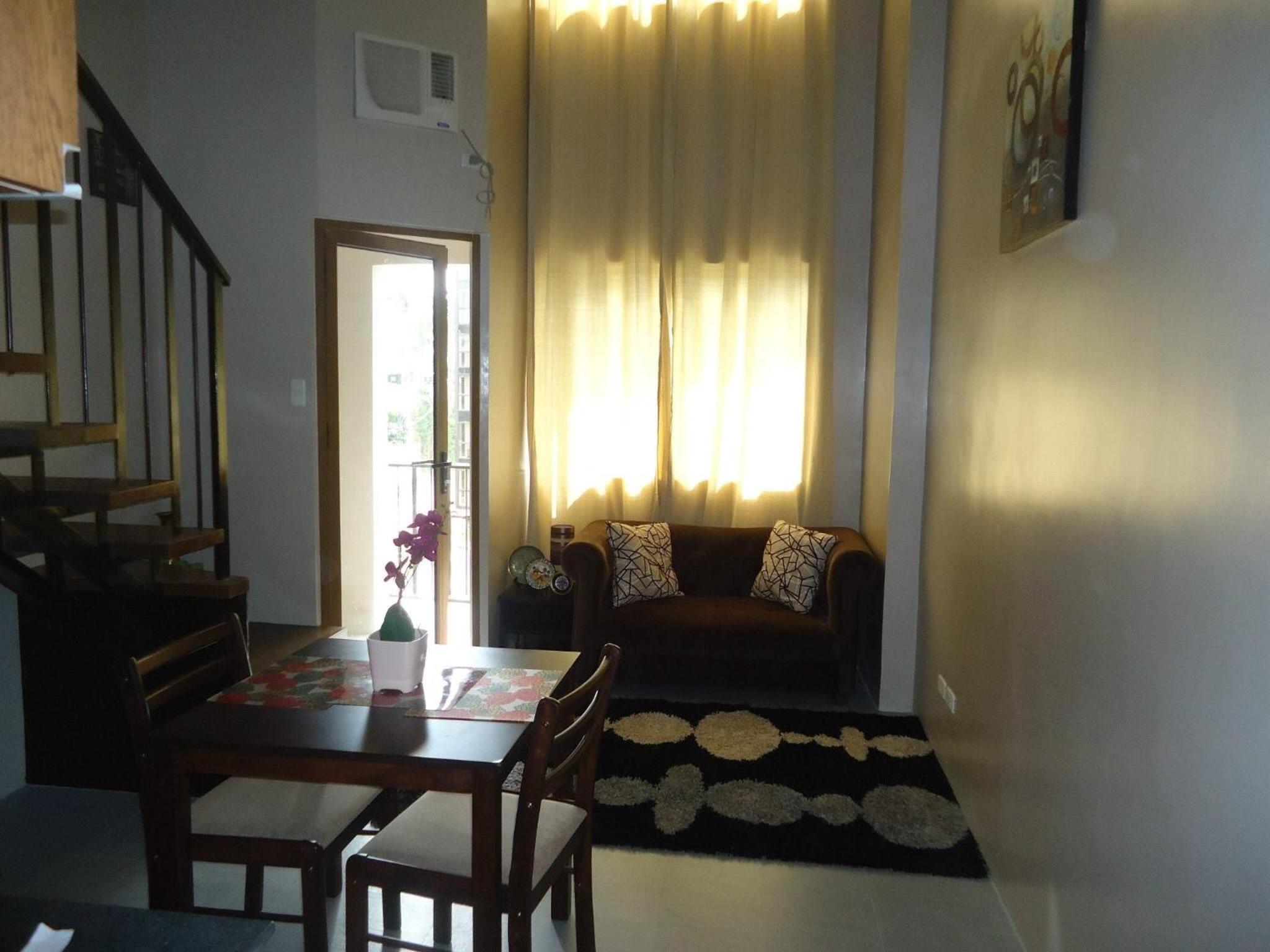 Apartment with Balcony photo 1