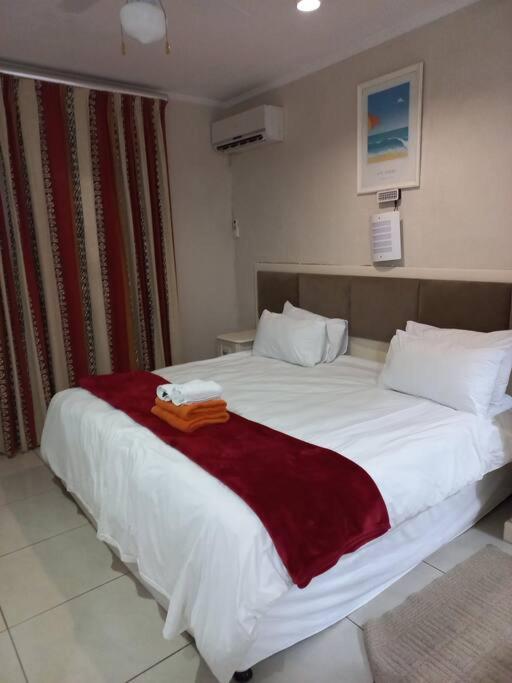 Three-Bedroom Villa photo 1