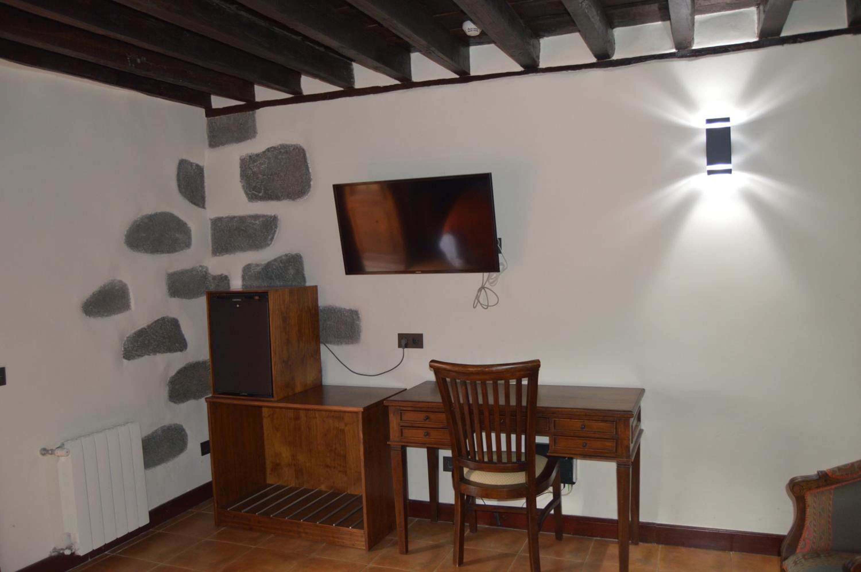 Family Room photo 3