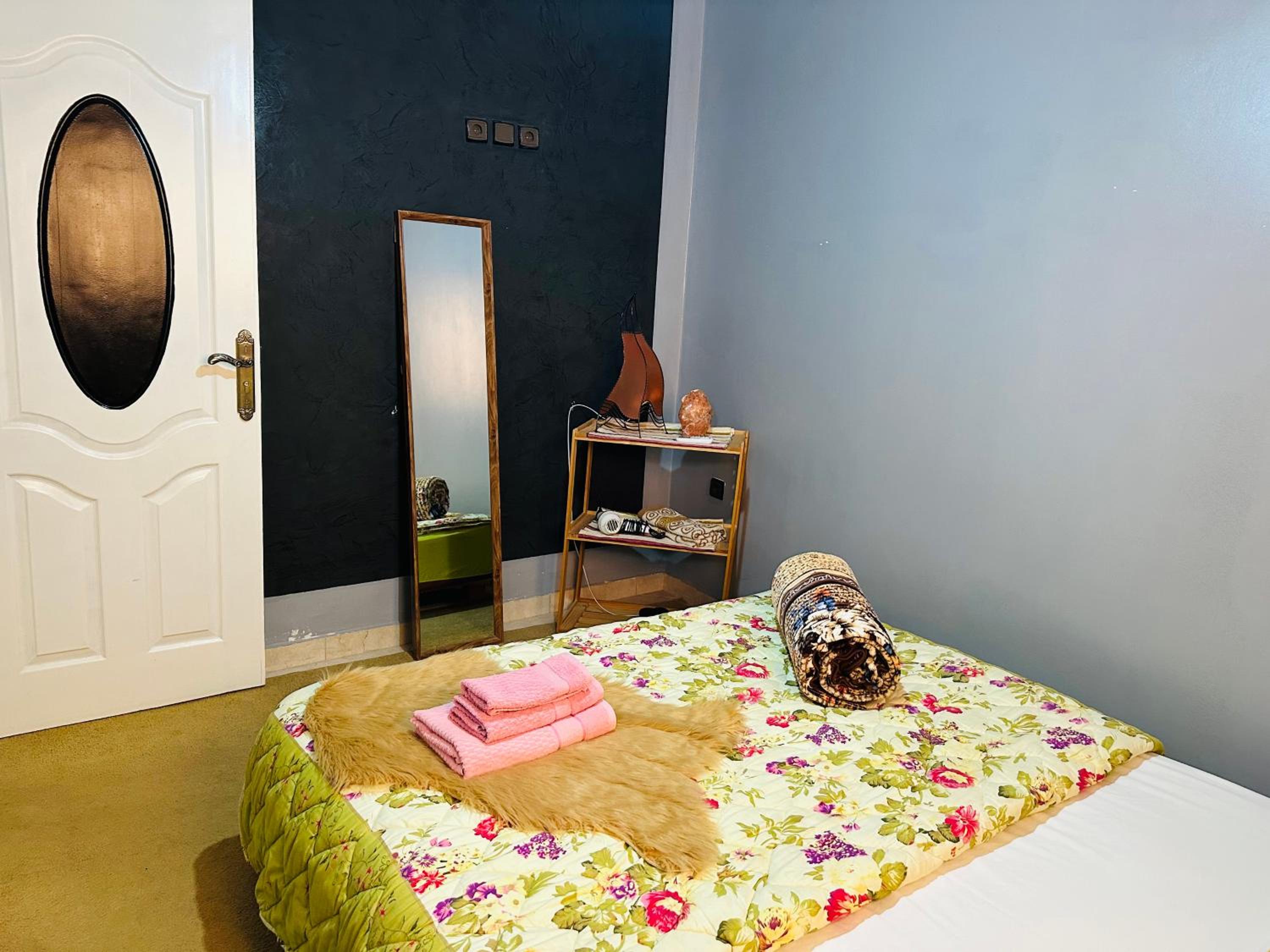 Small Double Room - Photo 1