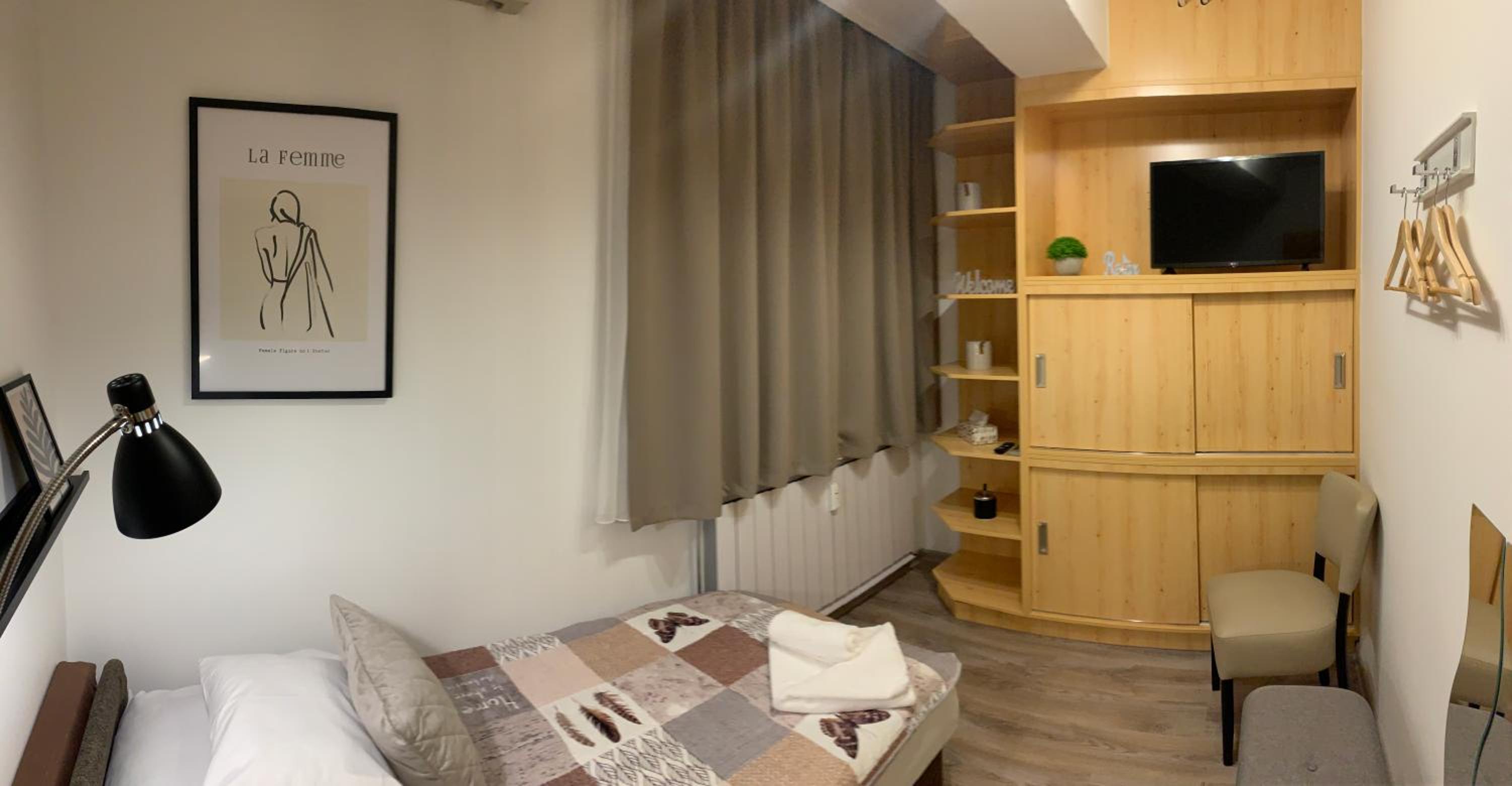 Three-Bedroom Apartment photo 2