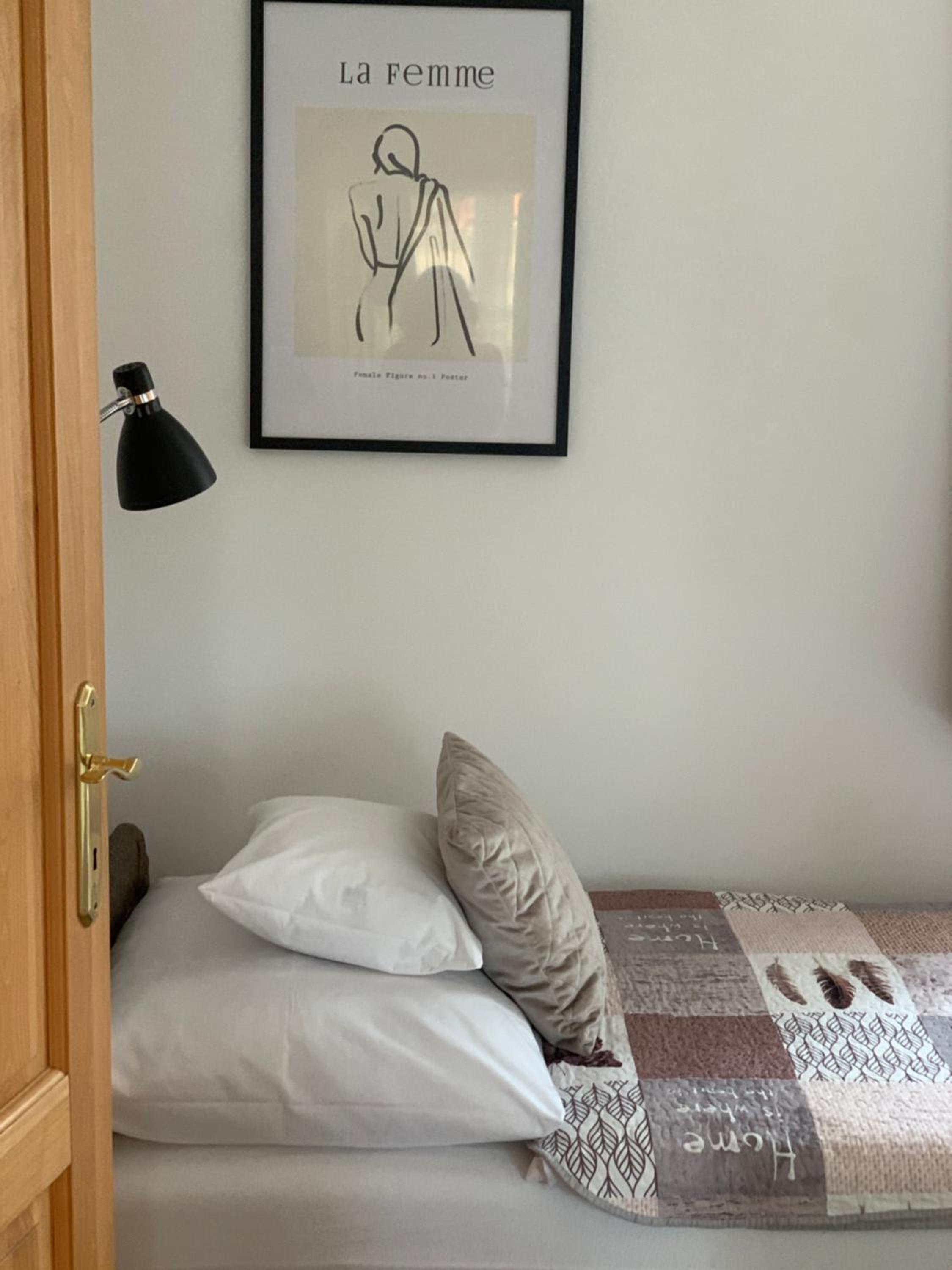 Three-Bedroom Apartment photo 1