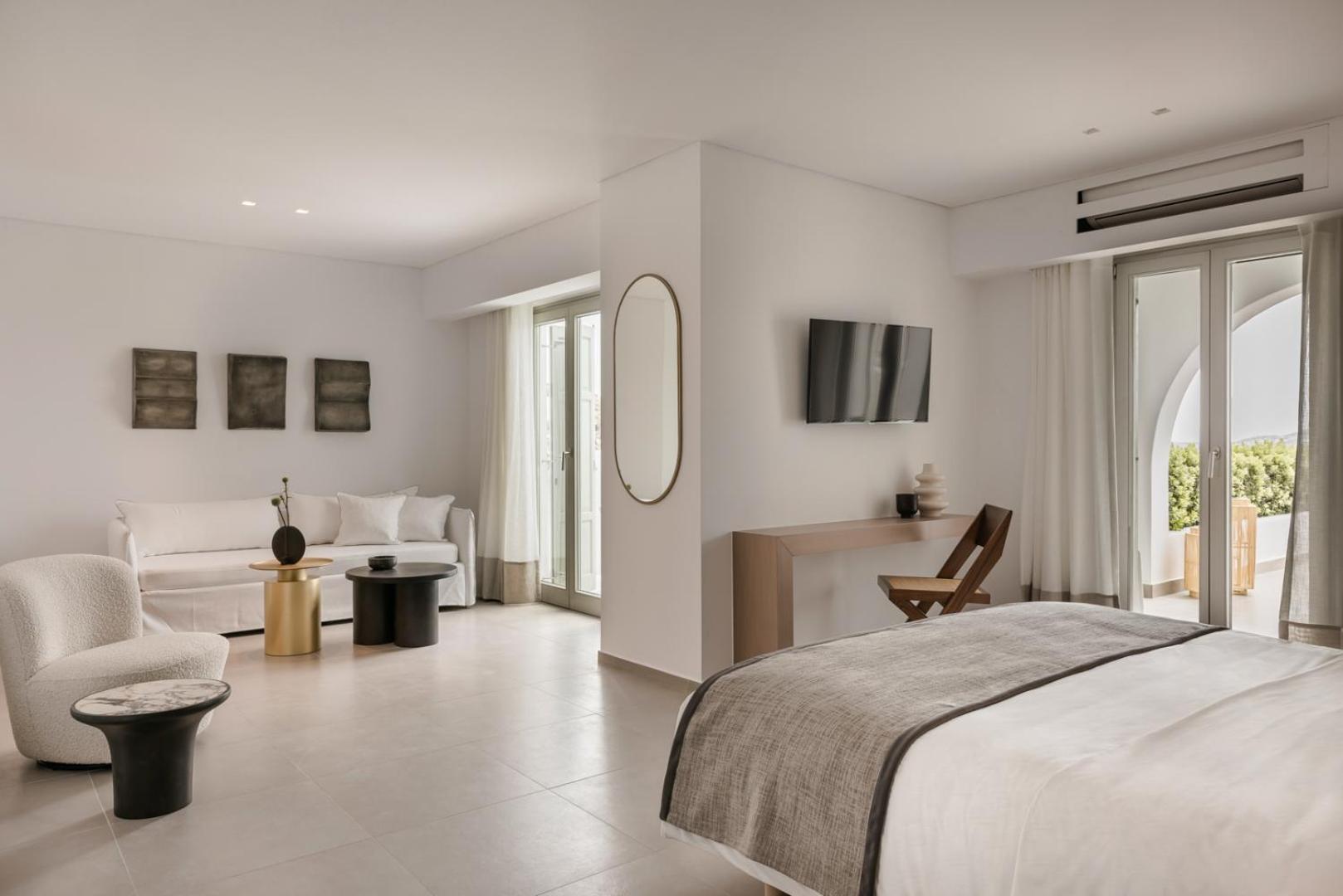 Deluxe Suite with Sea View