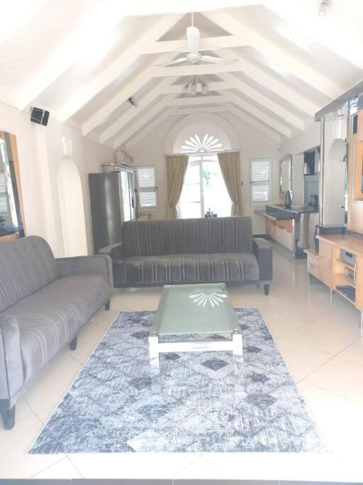 Three-Bedroom Villa photo 1