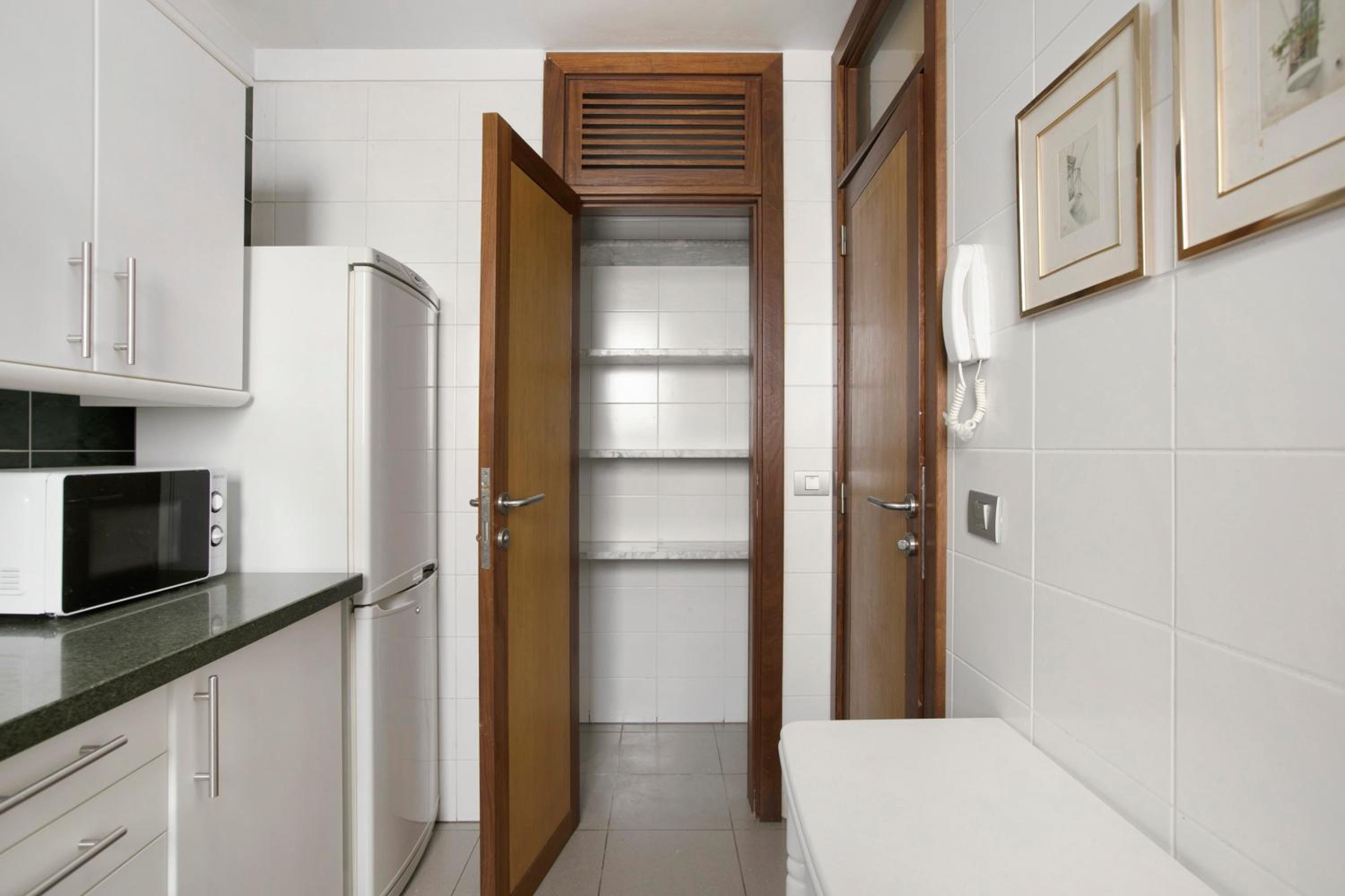 Superior Apartment with City View photo 2