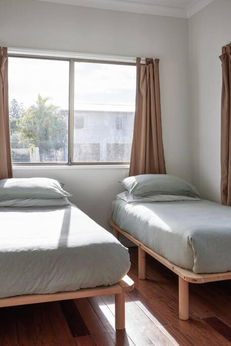 Four-Bedroom House photo 2