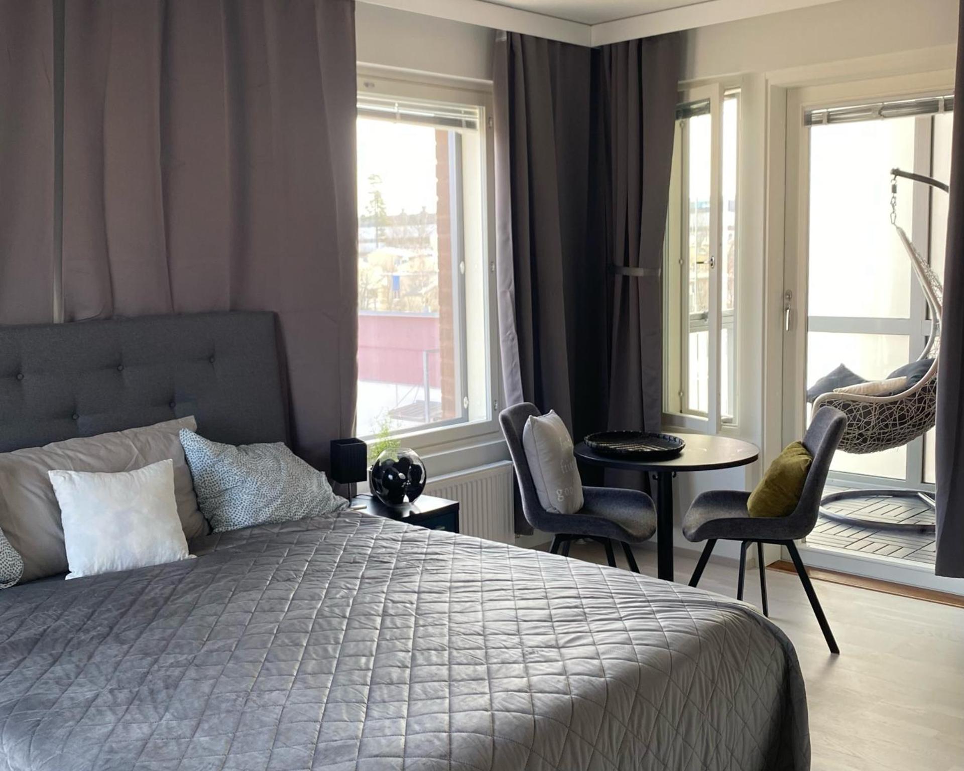 Studio Apartment photo 2