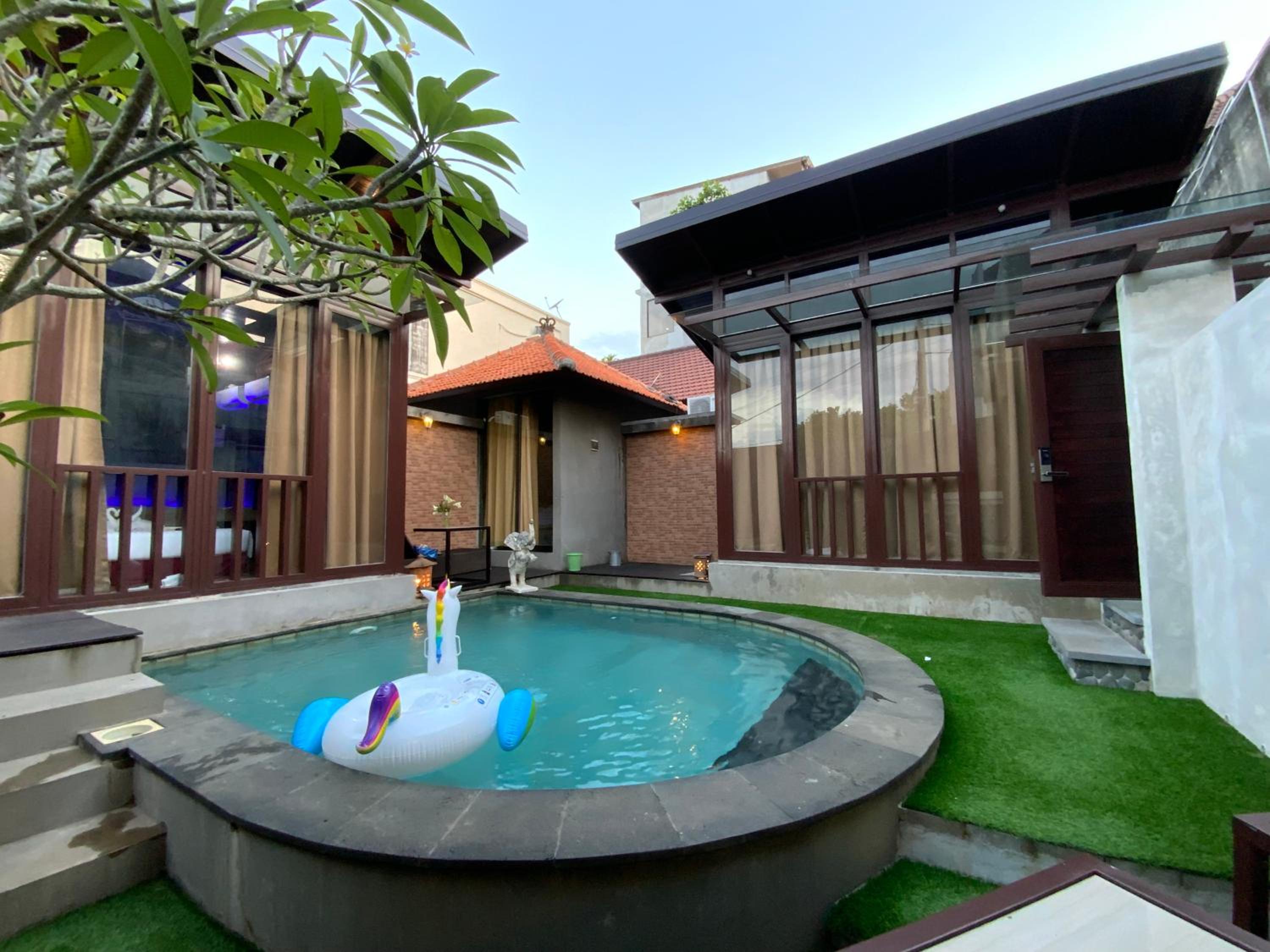 Deluxe Bungalow with Garden View - Photo 20