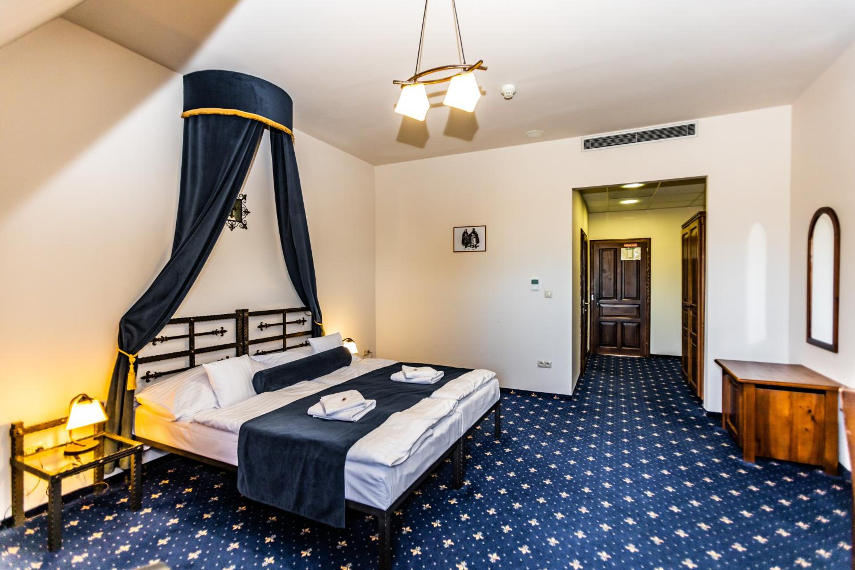 Double or Twin Room photo 1