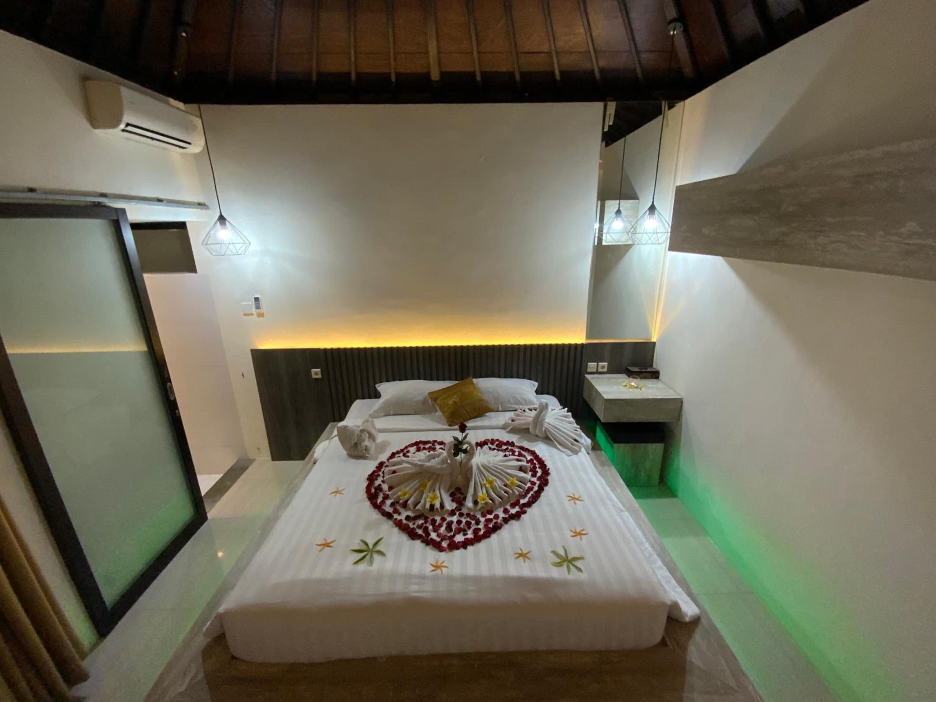Deluxe Bungalow with Garden View - Photo 28