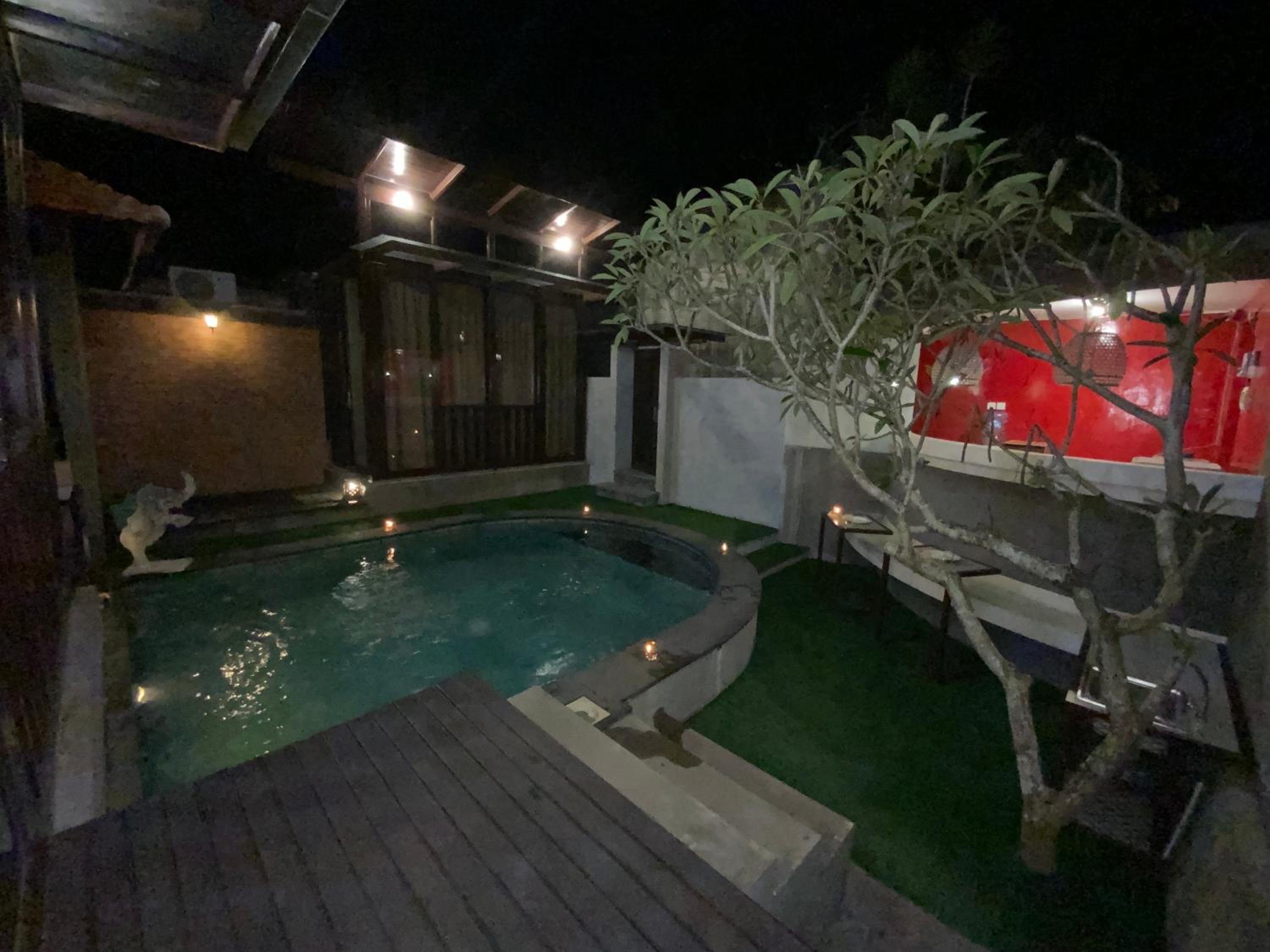Deluxe Bungalow with Garden View - Photo 2