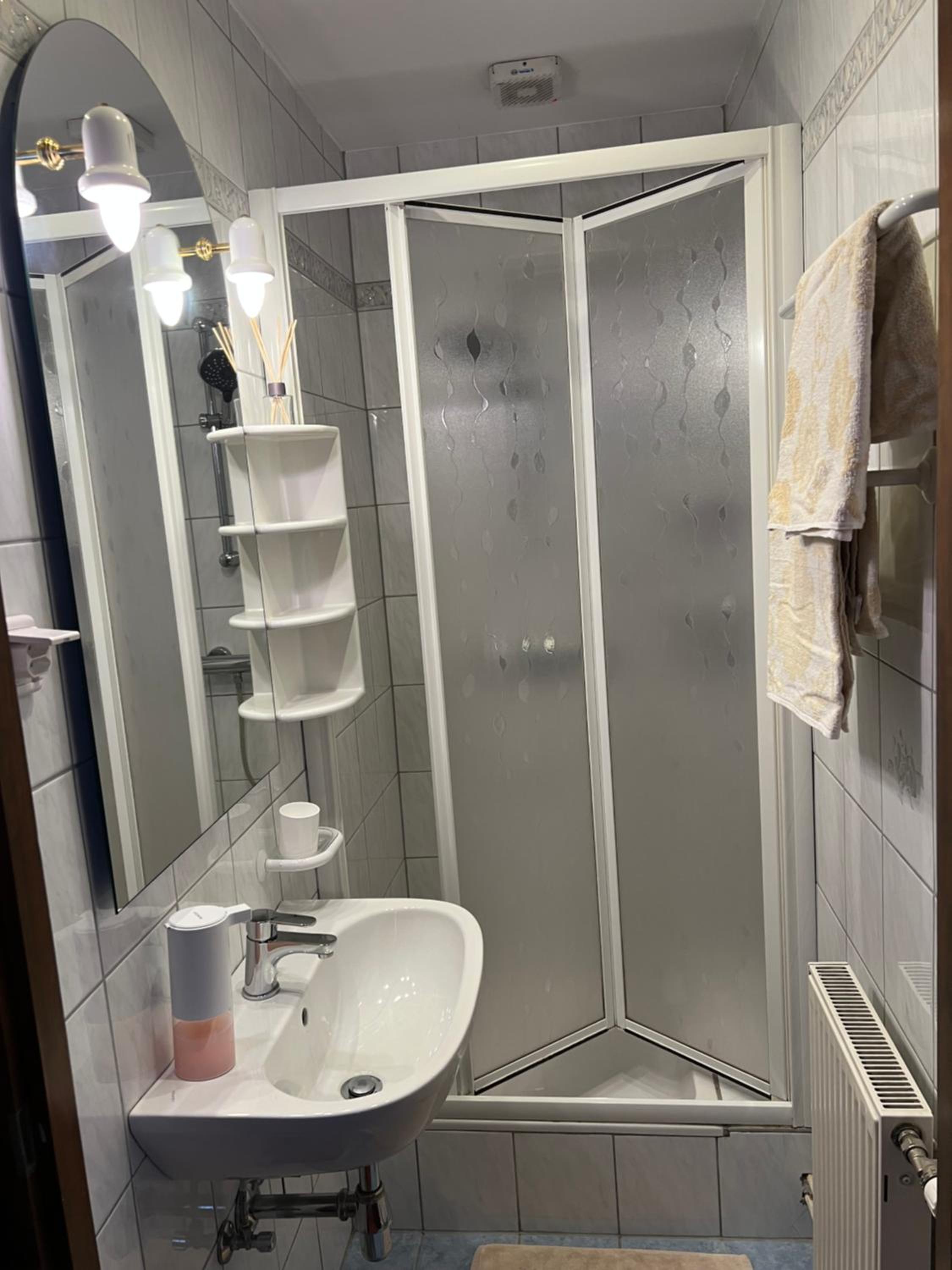 Small Single Room photo 3
