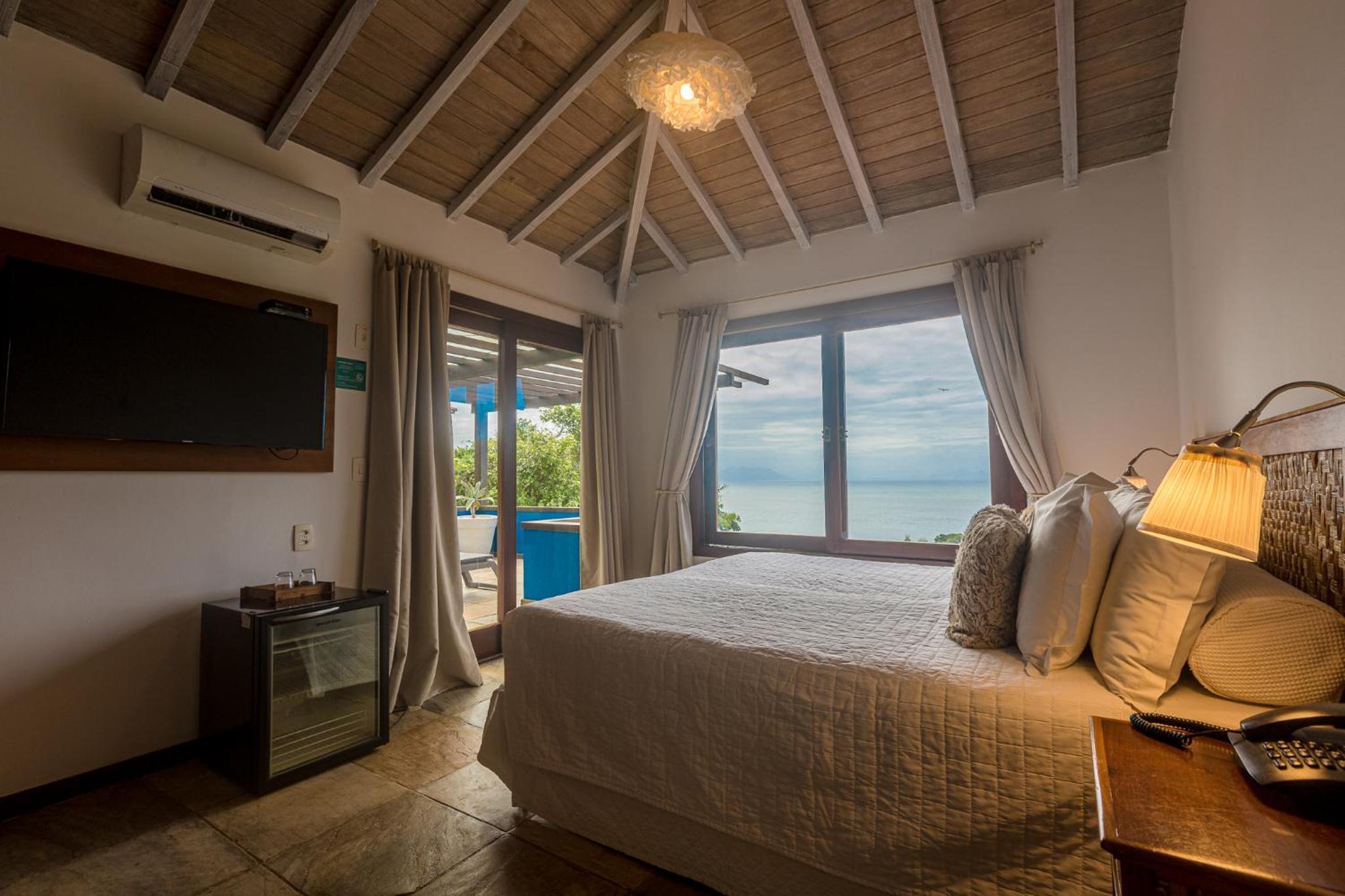 Luxury Room with Sea View - Photo 1