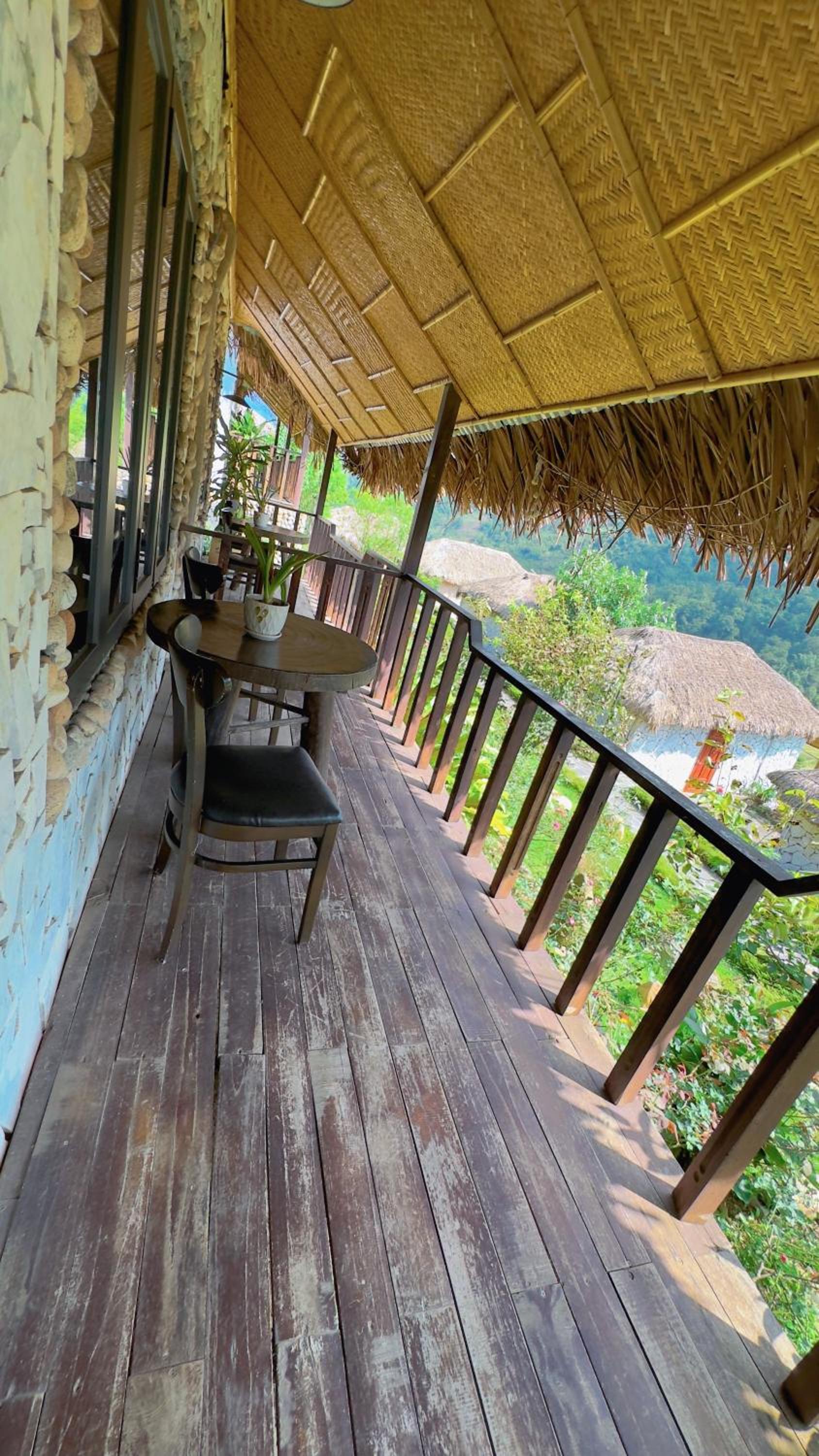 Deluxe Triple Bungalow - Photo 5