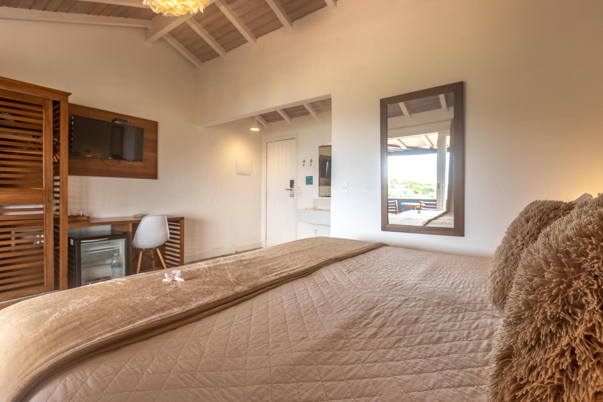 Superior Room with Sea View - Photo 11