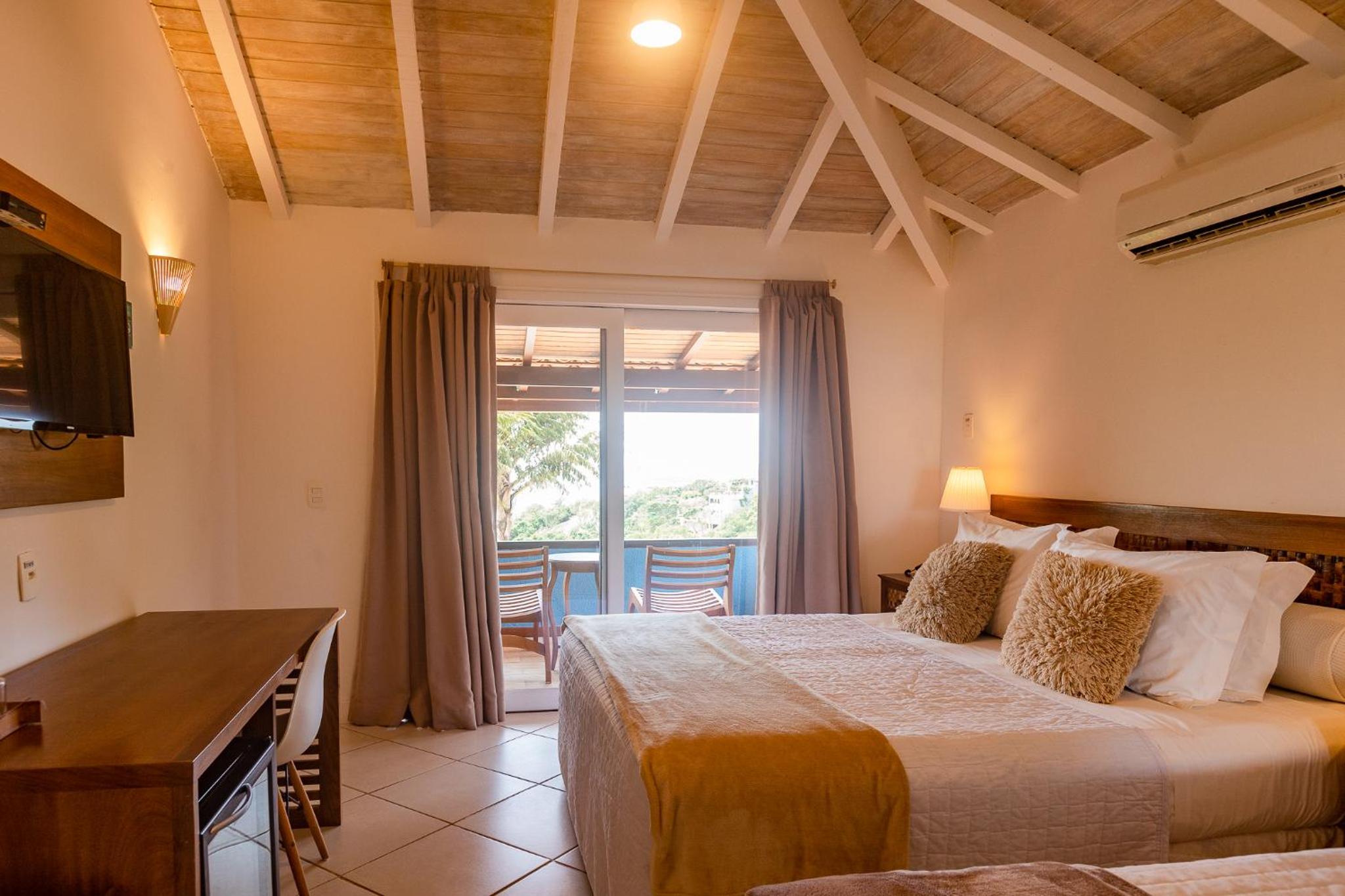 Superior Room with Sea View - Photo 7