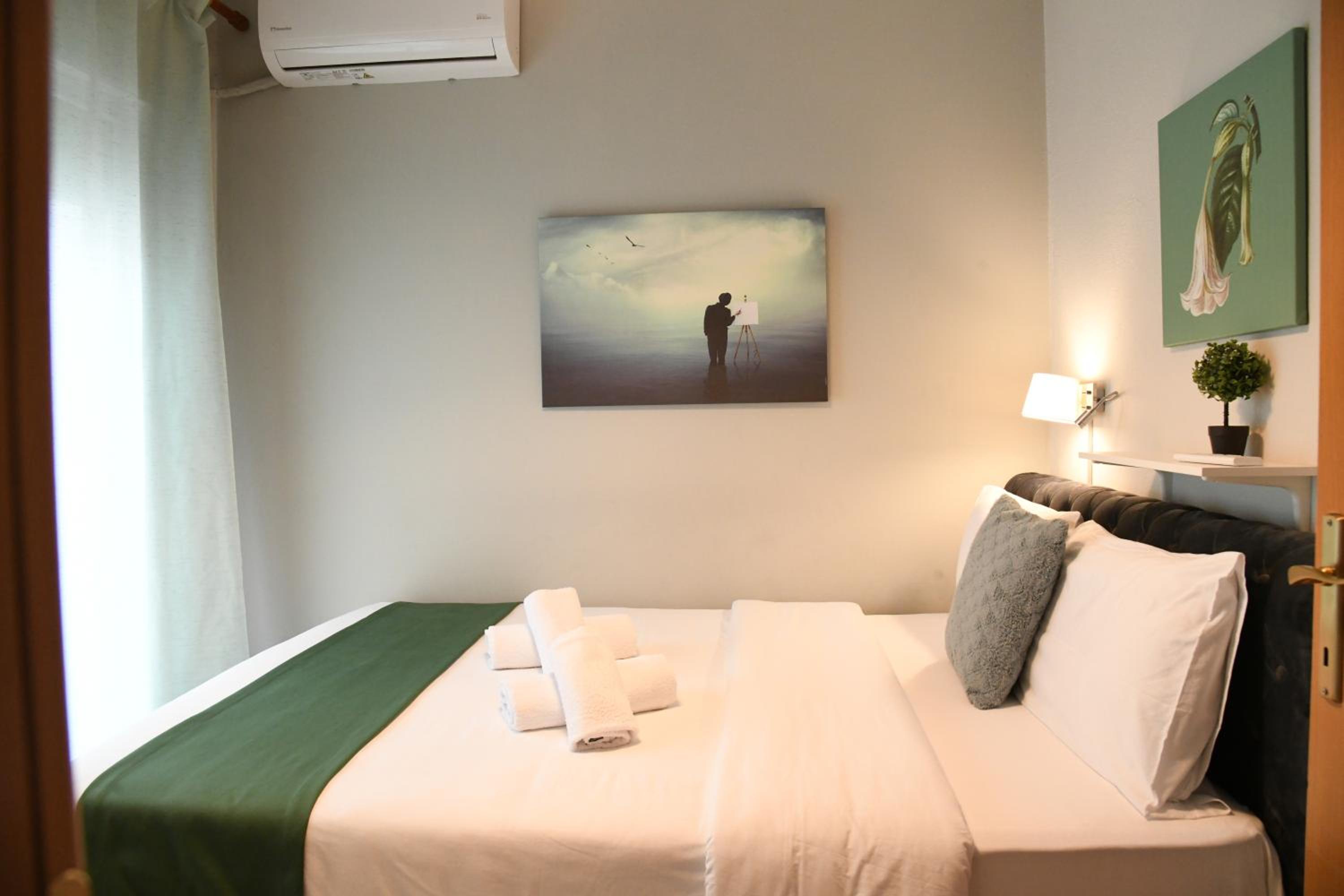 Two-Bedroom Apartment - Photo 20