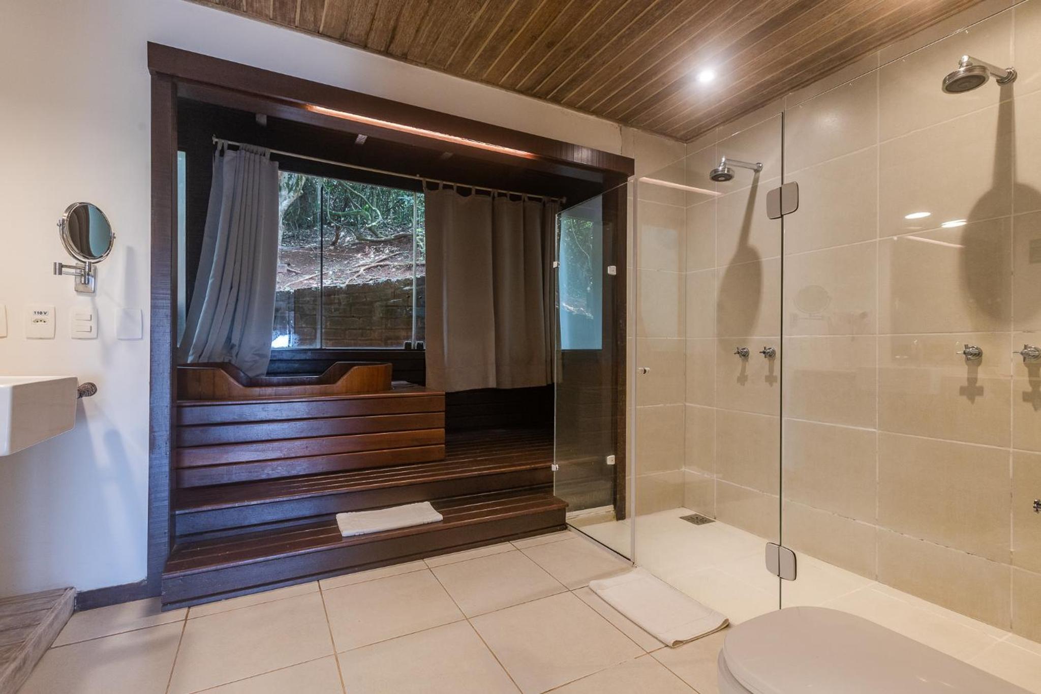 Premium Room with Sea View - Photo 15